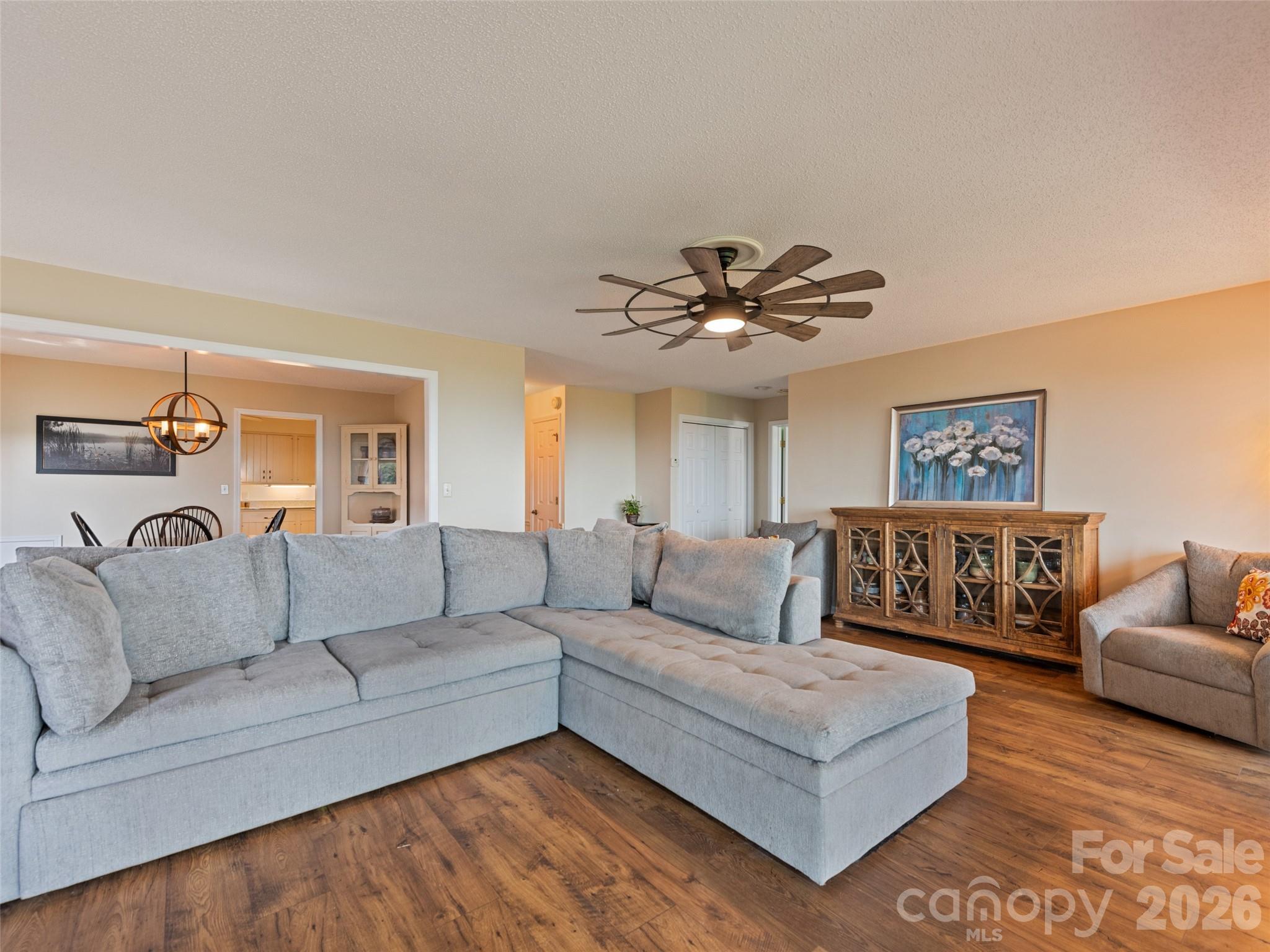 602 Fleetwood Plaza — Hendersonville