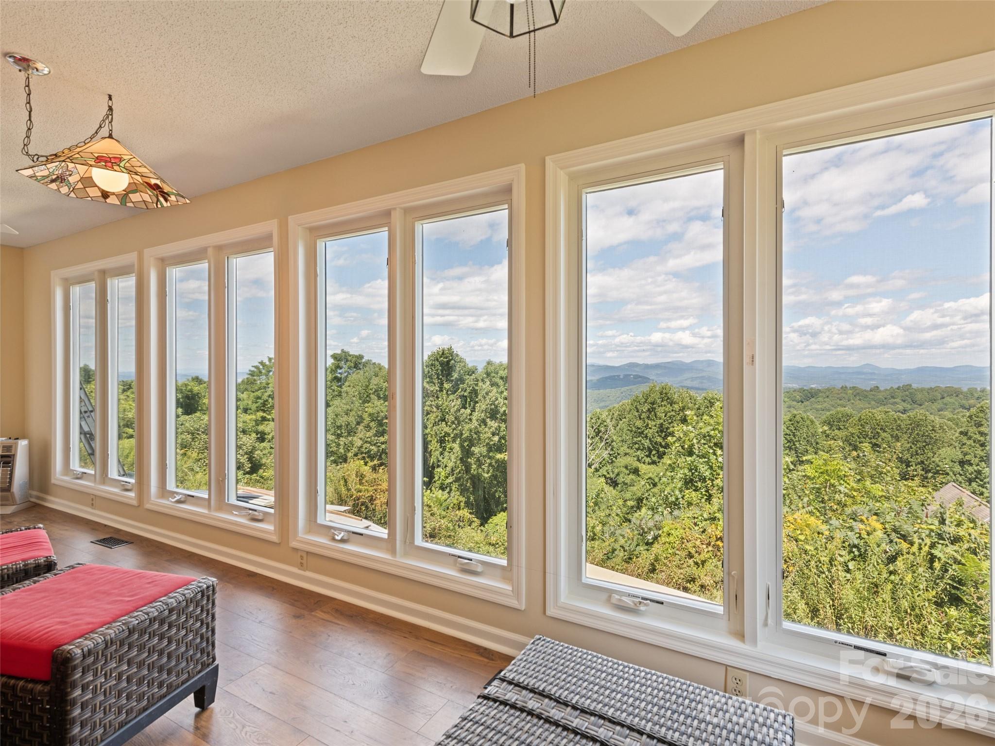 602 Fleetwood Plaza — Hendersonville