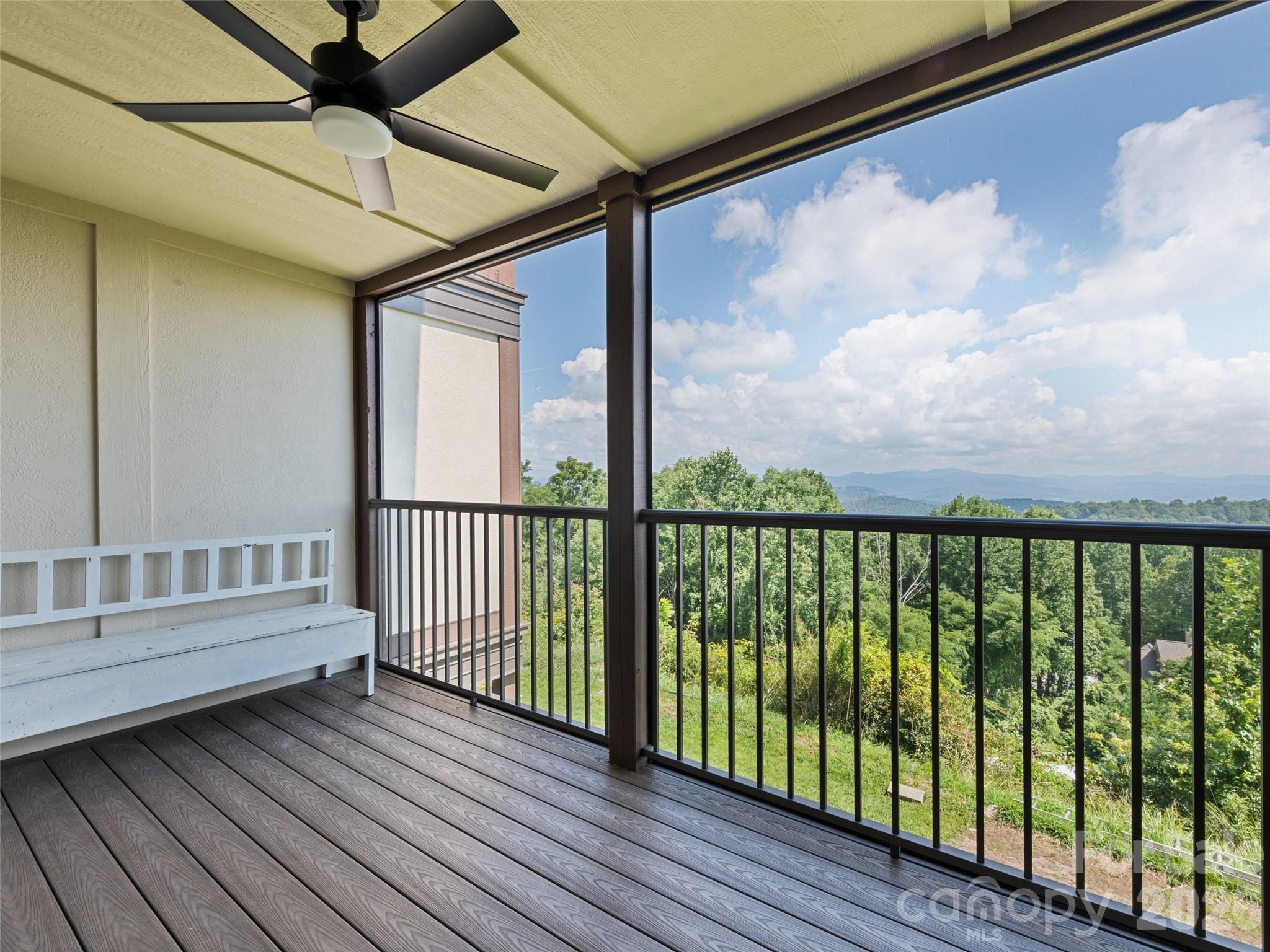 602 Fleetwood Plaza — Hendersonville