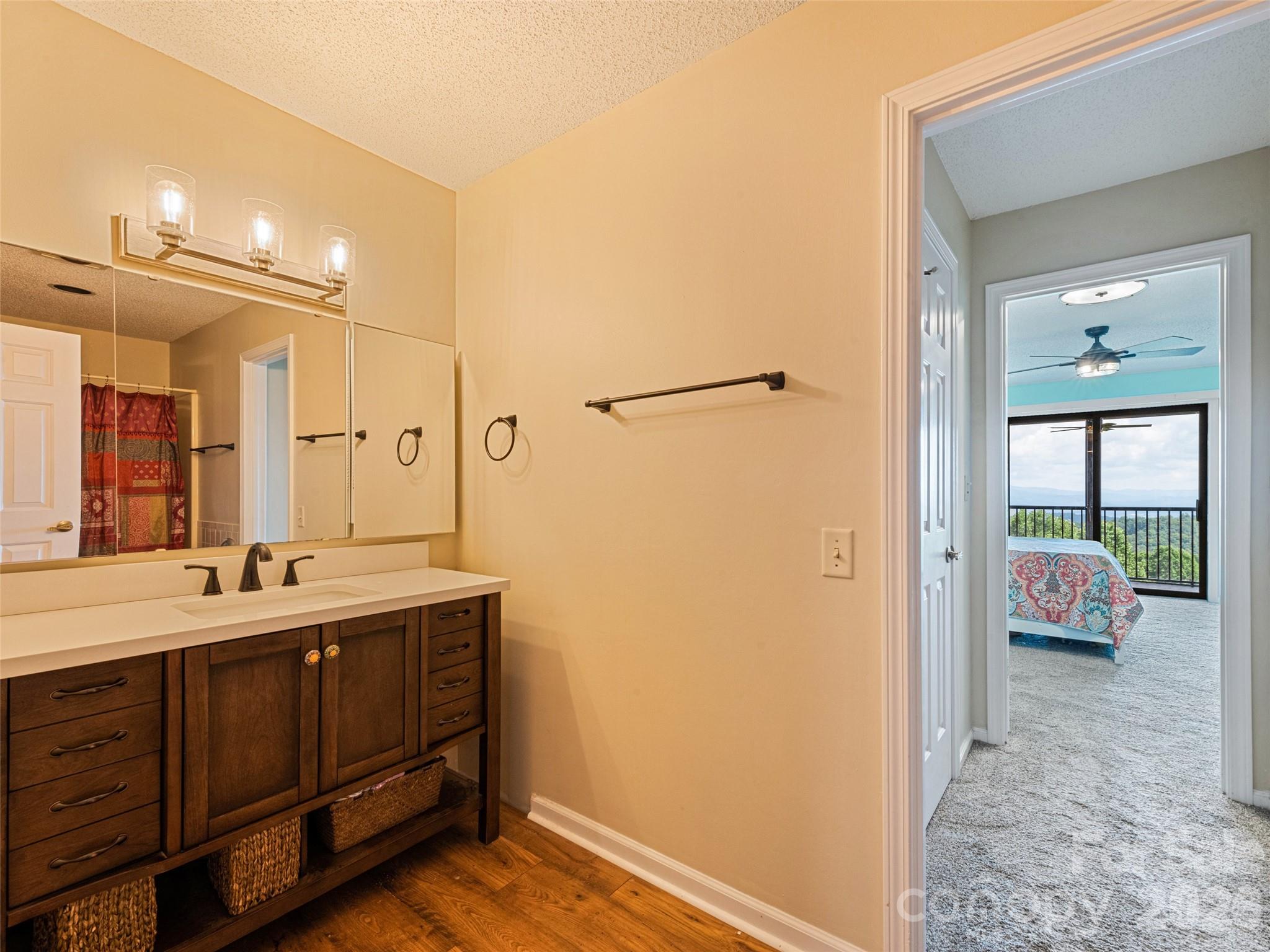 602 Fleetwood Plaza — Hendersonville