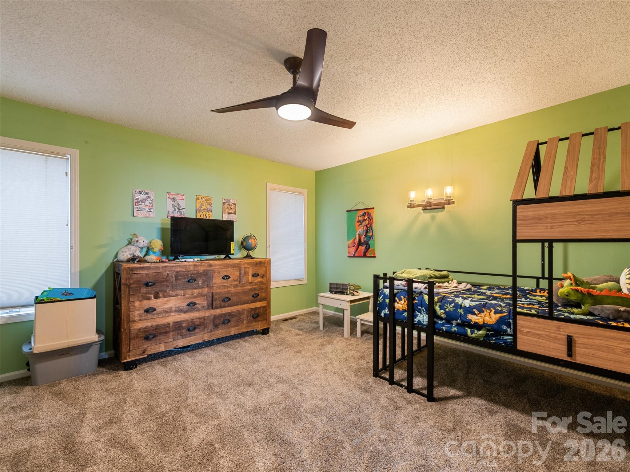 602 Fleetwood Plaza — Hendersonville
