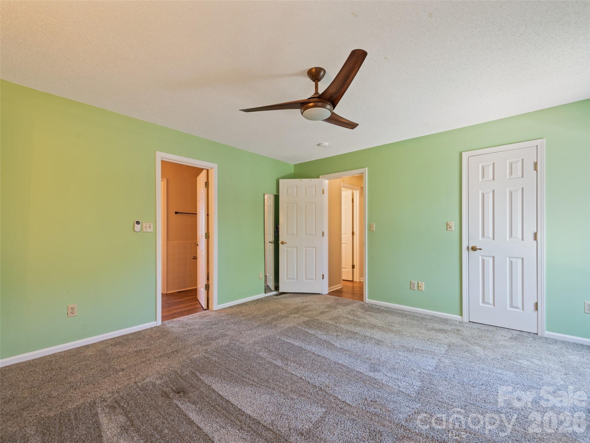 602 Fleetwood Plaza — Hendersonville