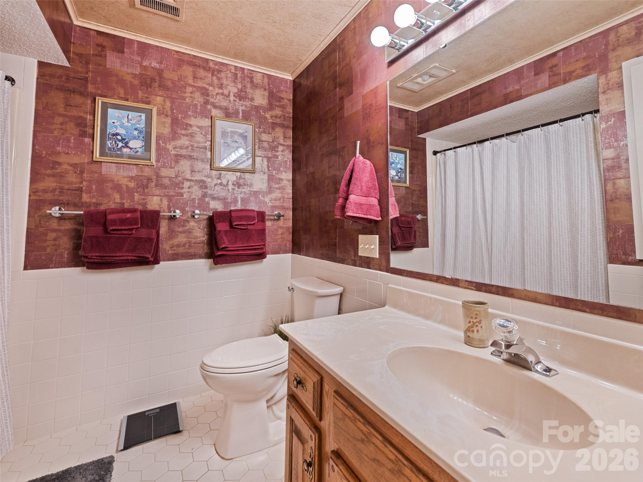 1401 Fleetwood Plaza #1 — Hendersonville