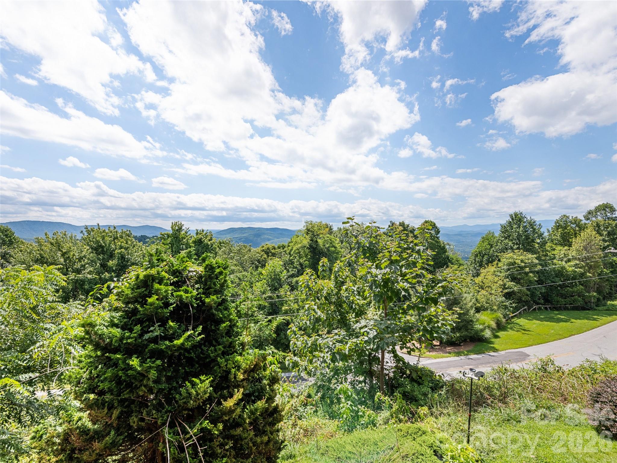 1401 Fleetwood Plaza #1 — Hendersonville