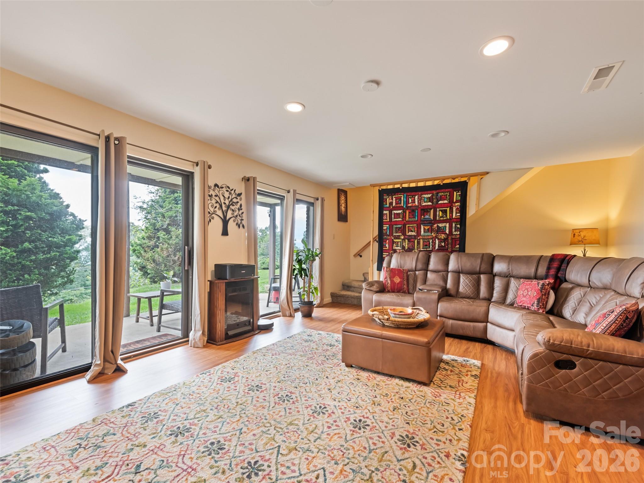 1401 Fleetwood Plaza #1 — Hendersonville