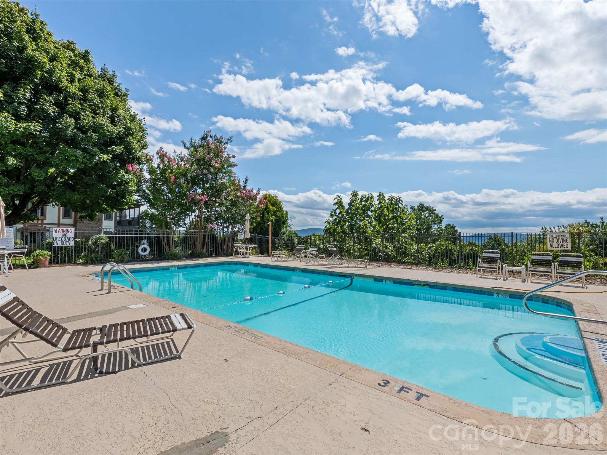 1401 Fleetwood Plaza #1 — Hendersonville