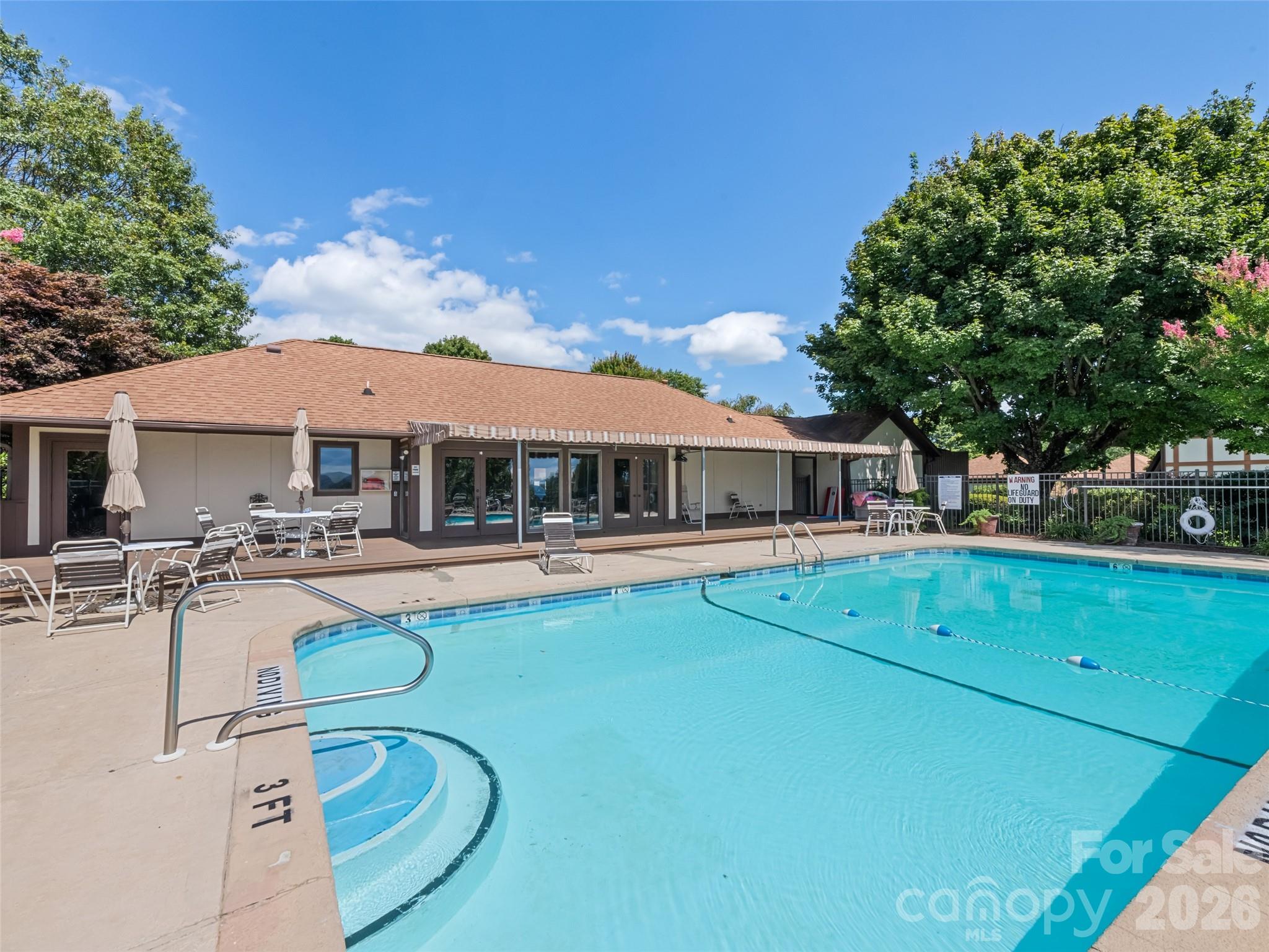 1401 Fleetwood Plaza #1 — Hendersonville