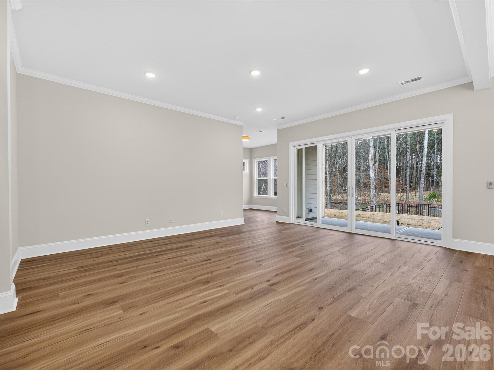 11229 Shreveport Drive — Huntersville