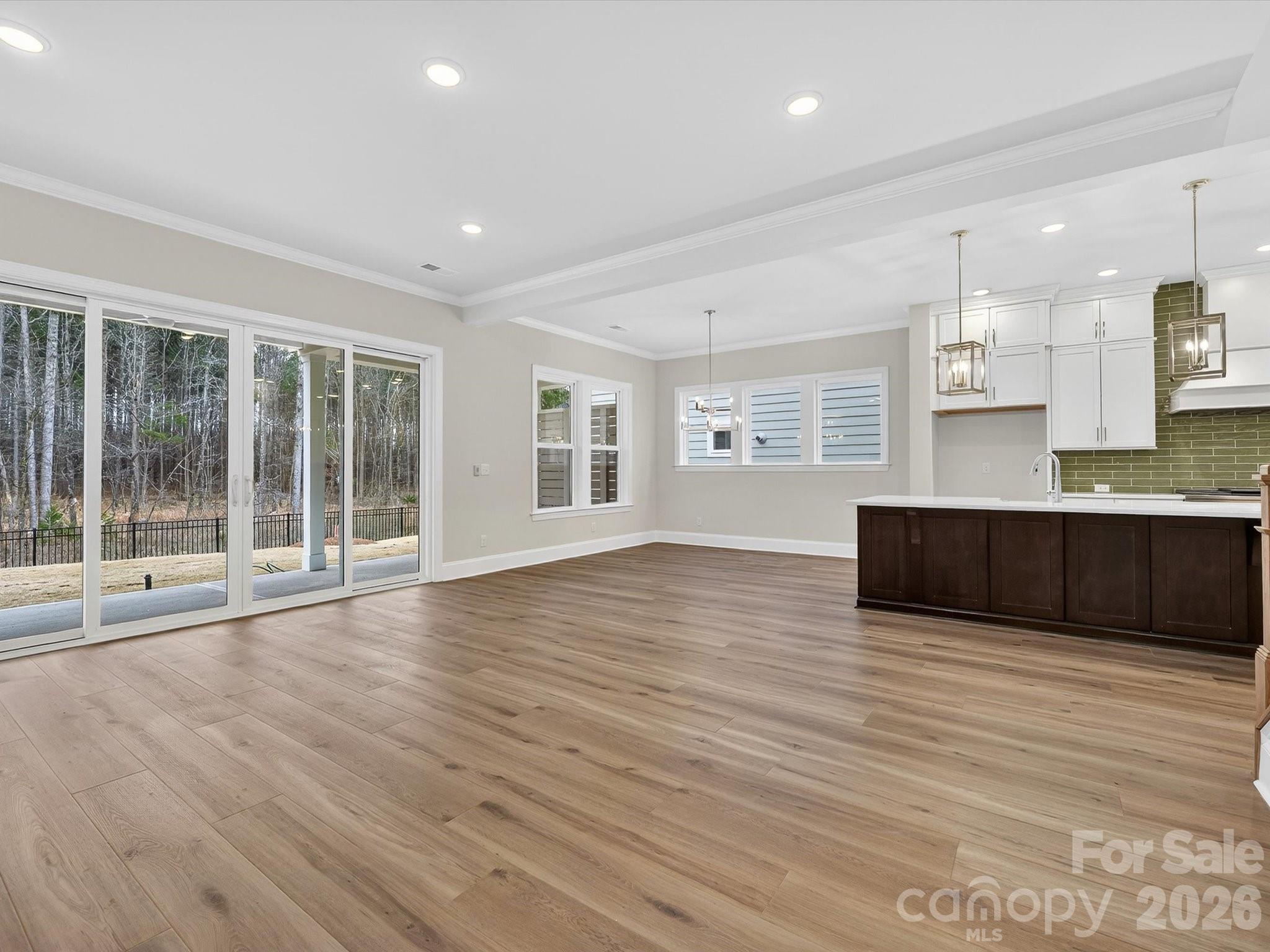 11229 Shreveport Drive — Huntersville