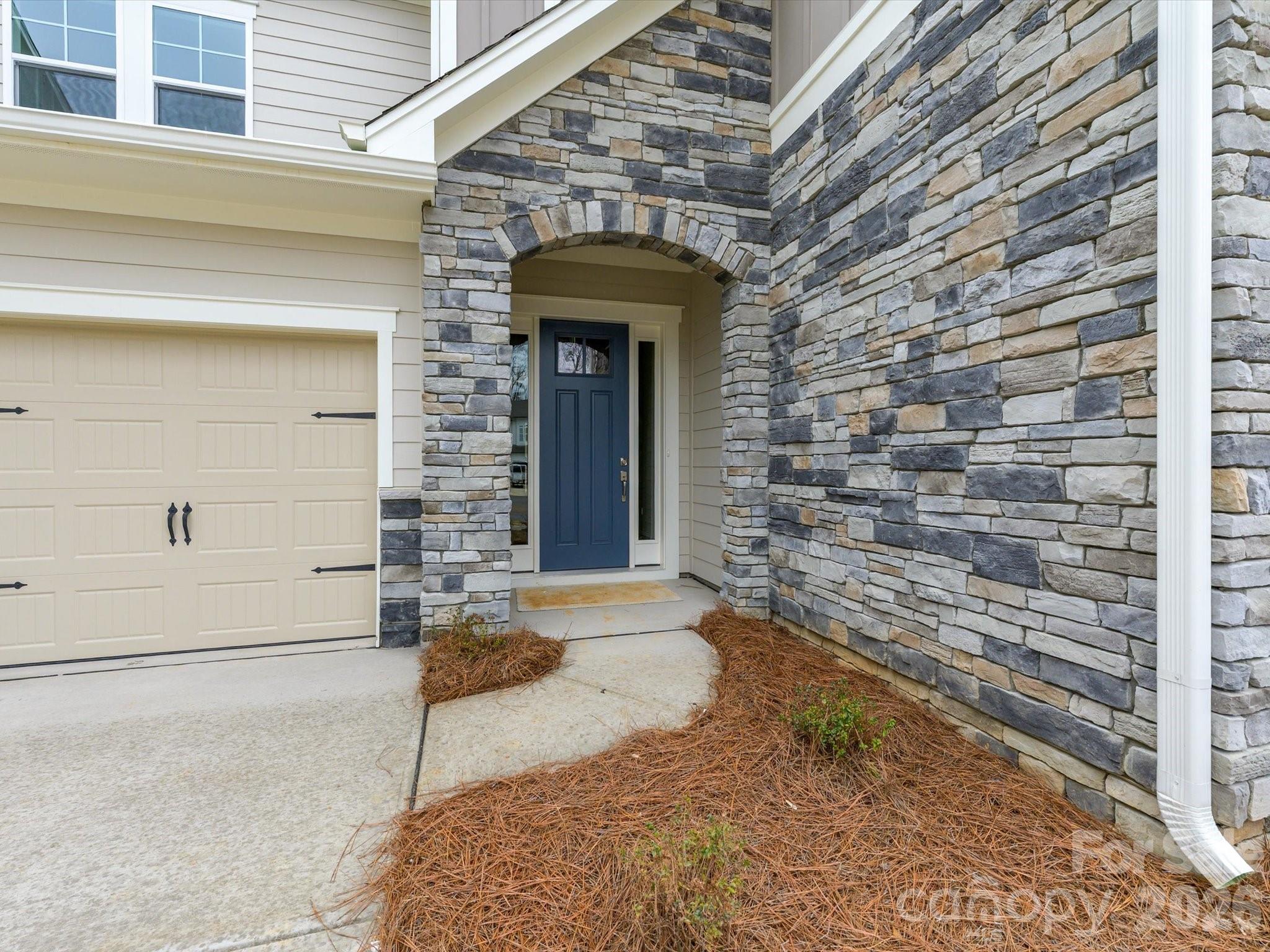 11229 Shreveport Drive — Huntersville
