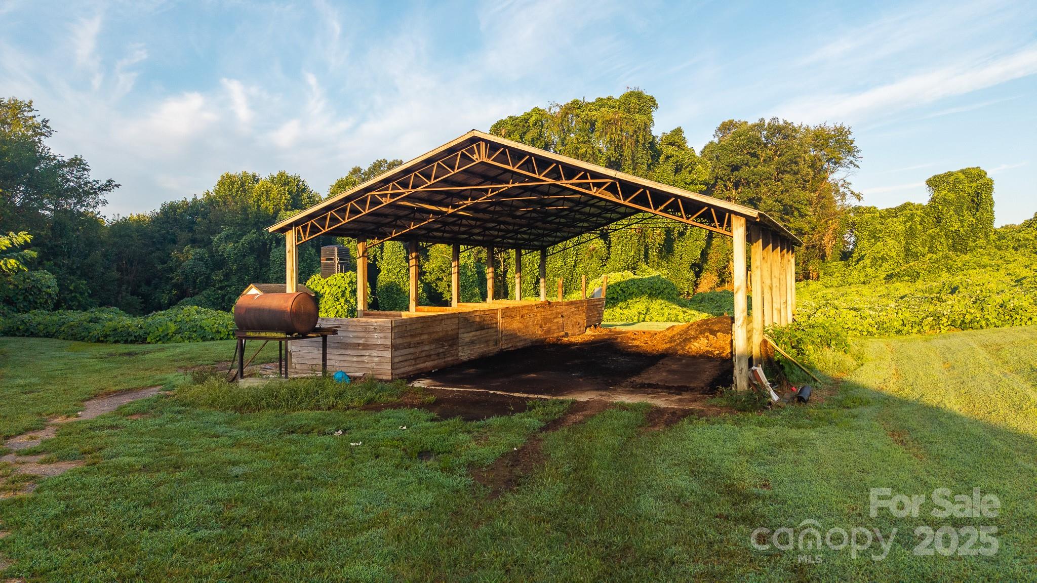 167 Buck Hollow Trail — Ararat