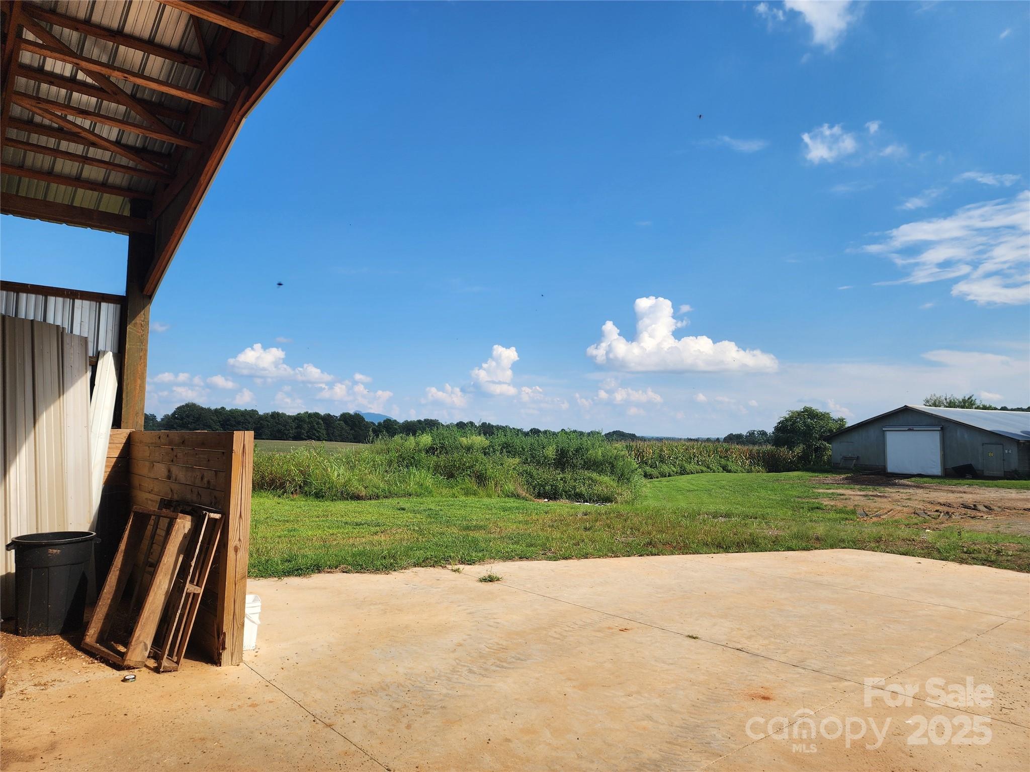 167 Buck Hollow Trail — Ararat