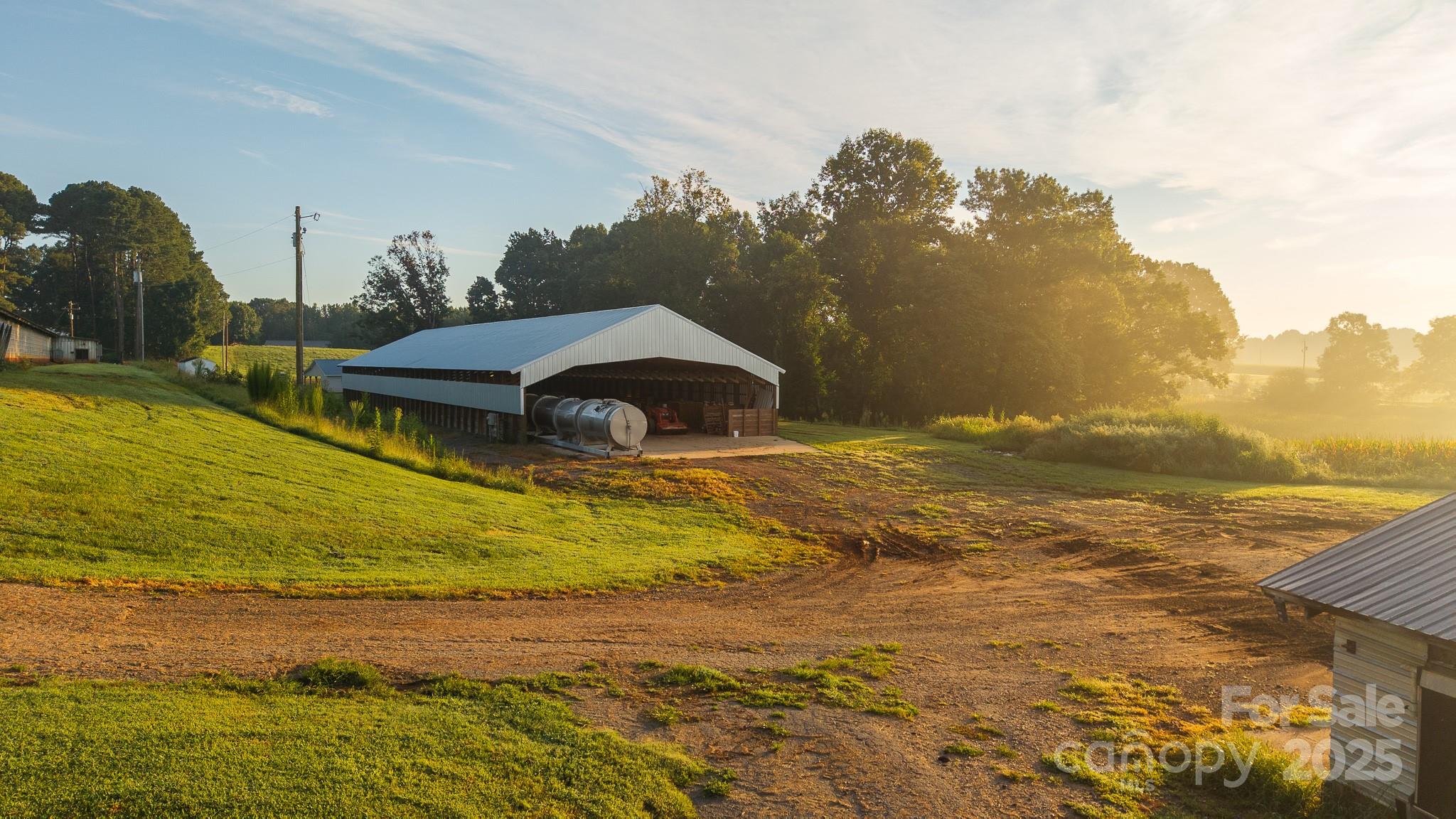 167 Buck Hollow Trail — Ararat