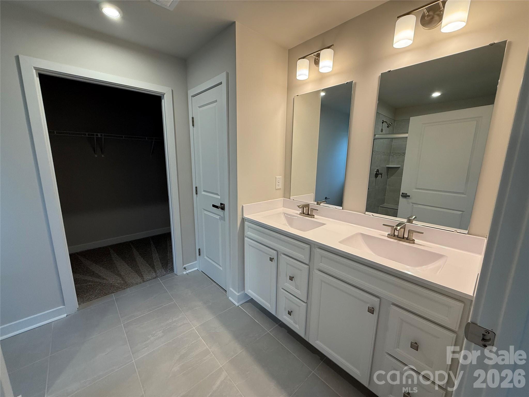 3266 Eller Drive Extension — Hickory