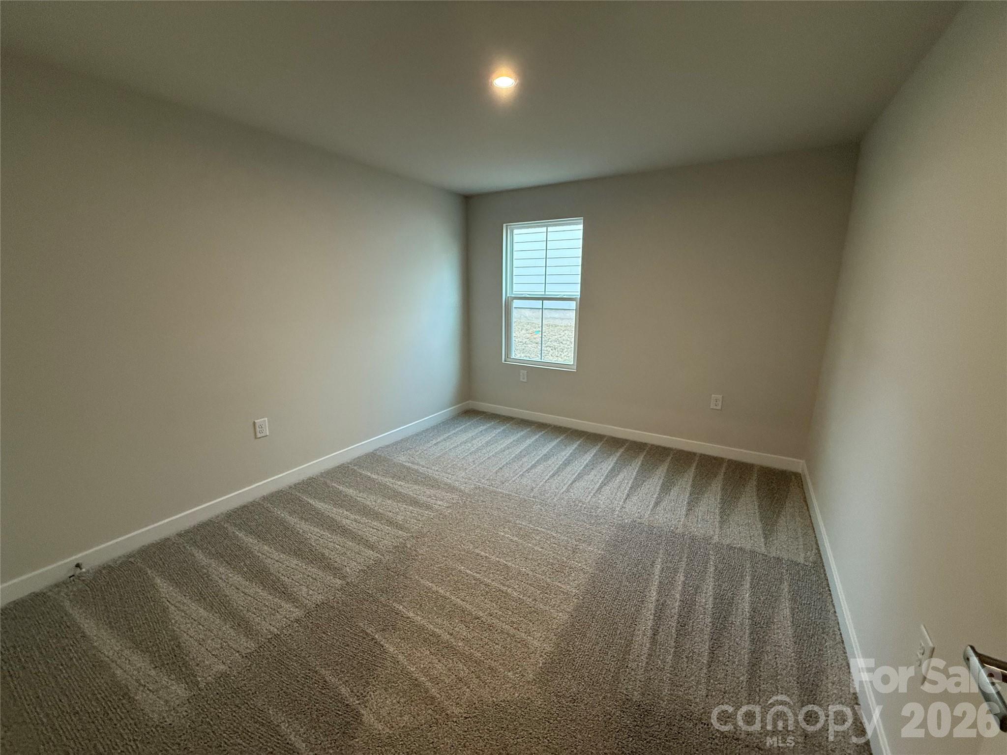 3266 Eller Drive Extension — Hickory