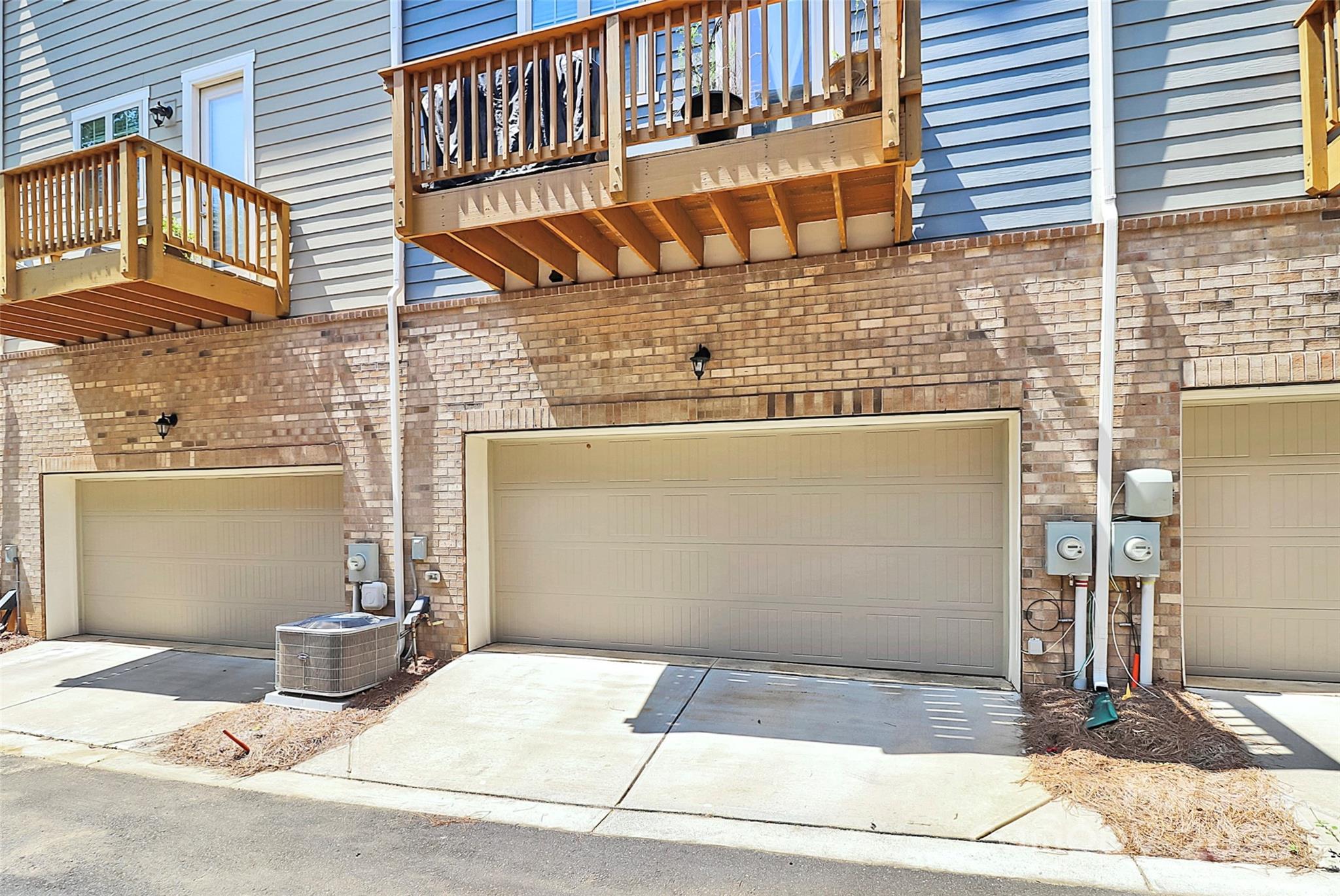 9604 Ainslie Downs Street — Charlotte