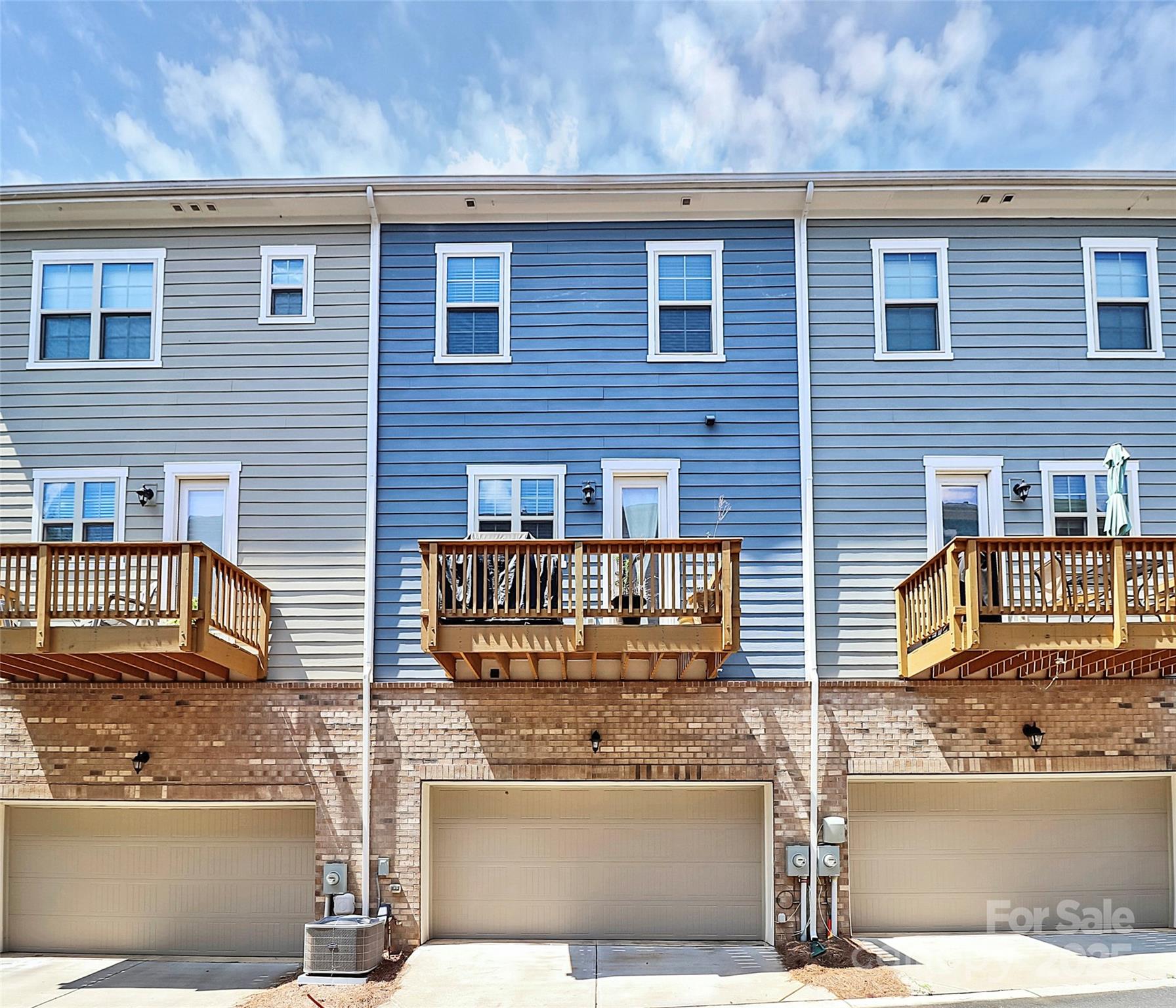 9604 Ainslie Downs Street — Charlotte