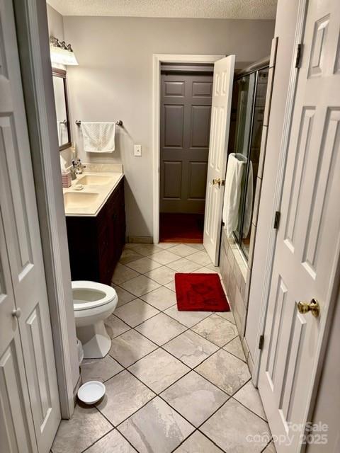 912 Redwood Lane — Chester