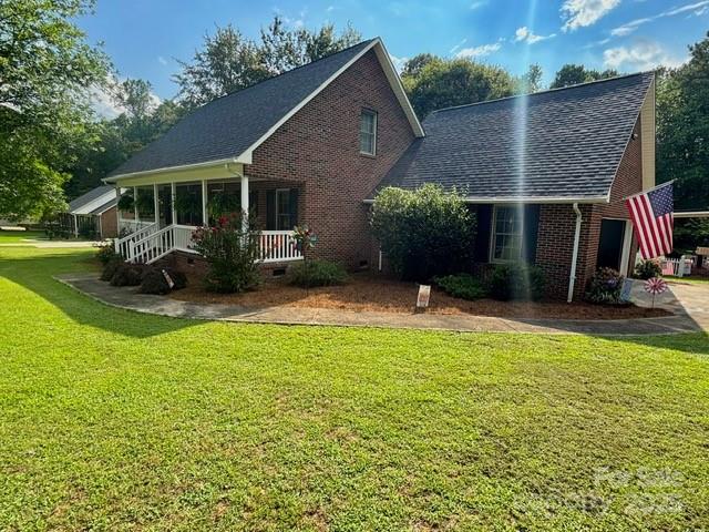 912 Redwood Lane — Chester