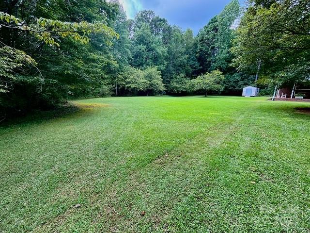 912 Redwood Lane — Chester