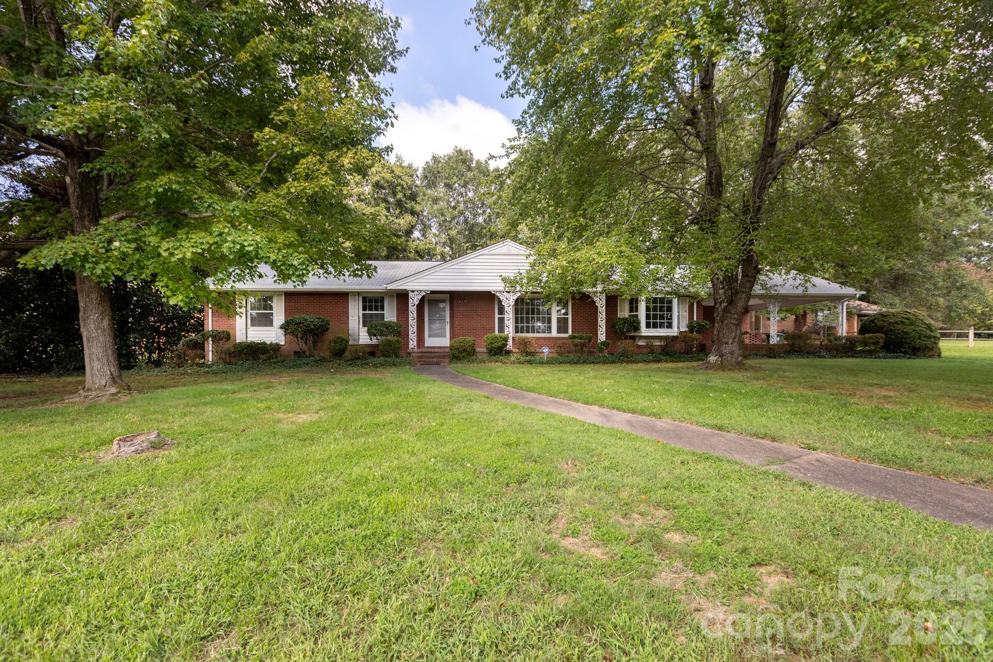 208 Victoria Circle — Kings Mountain