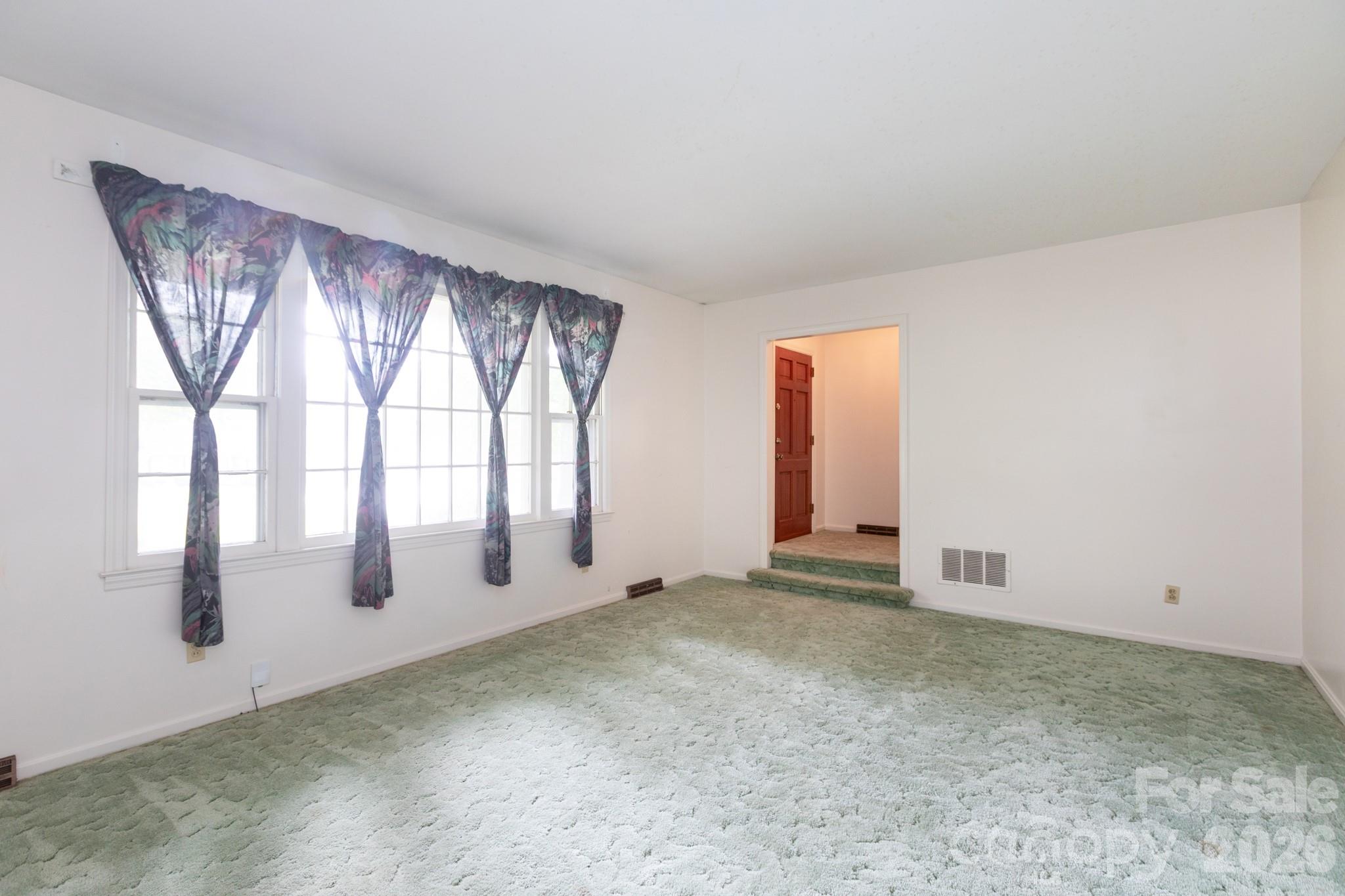 208 Victoria Circle — Kings Mountain