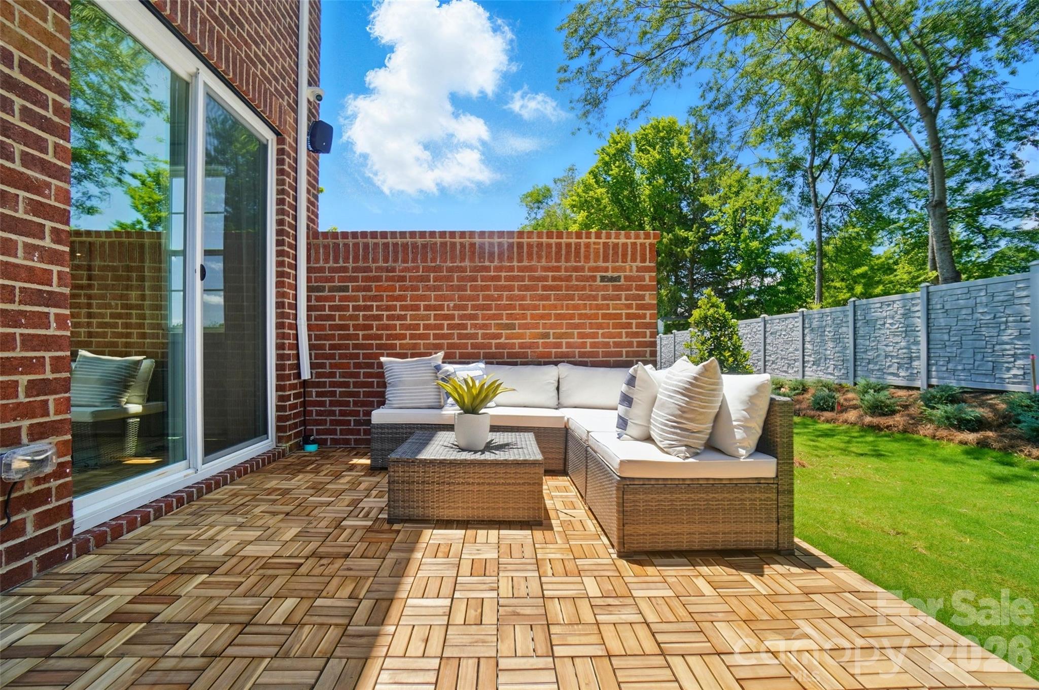 12115 Lavinia Lane — Charlotte