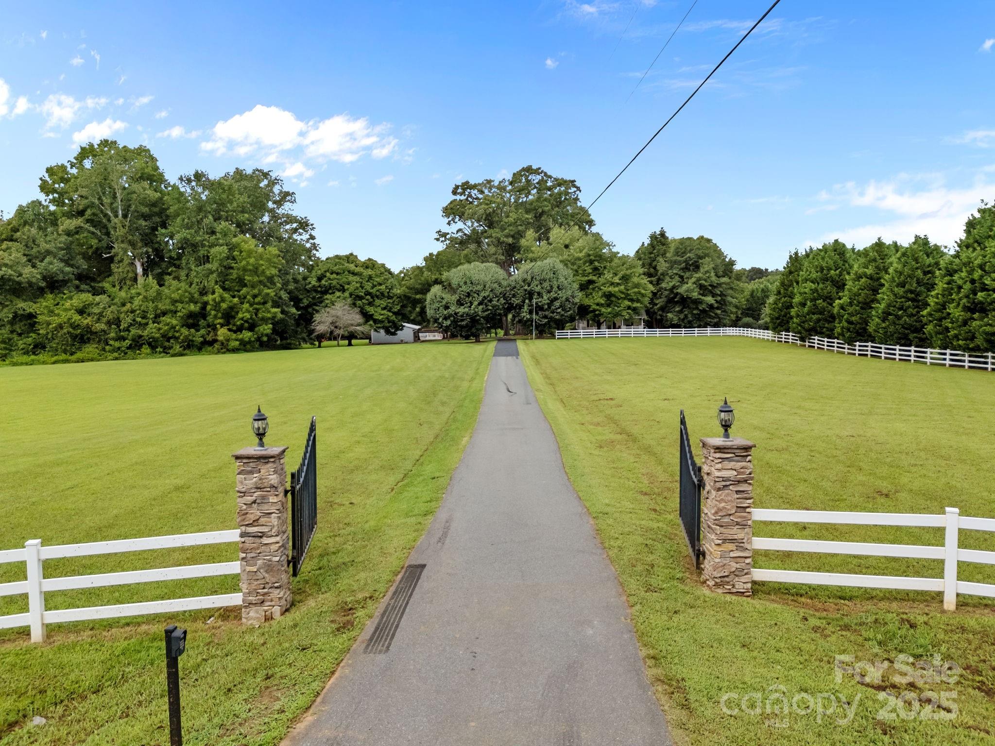 8900 Old Concord Road — Salisbury