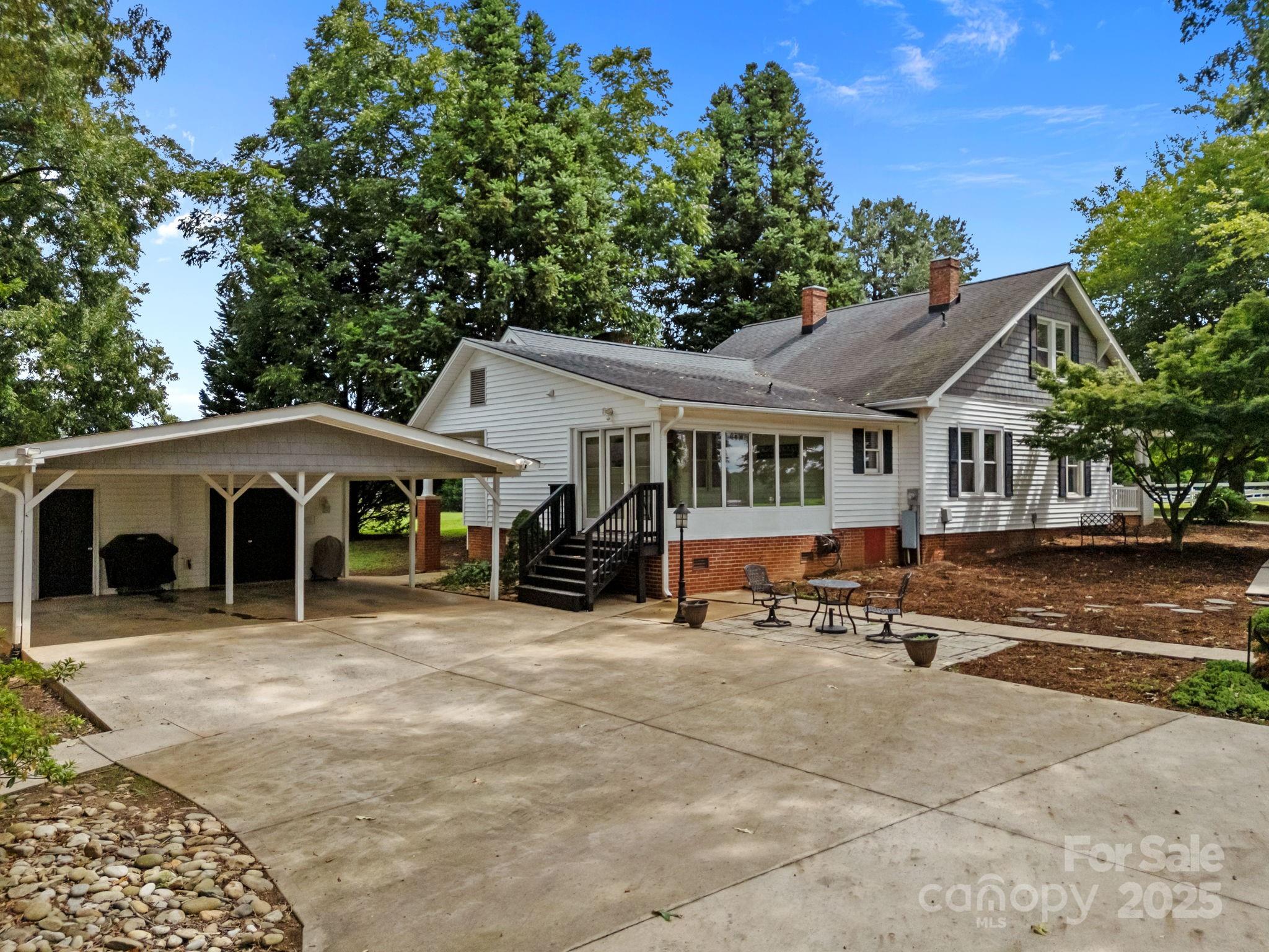 8900 Old Concord Road — Salisbury