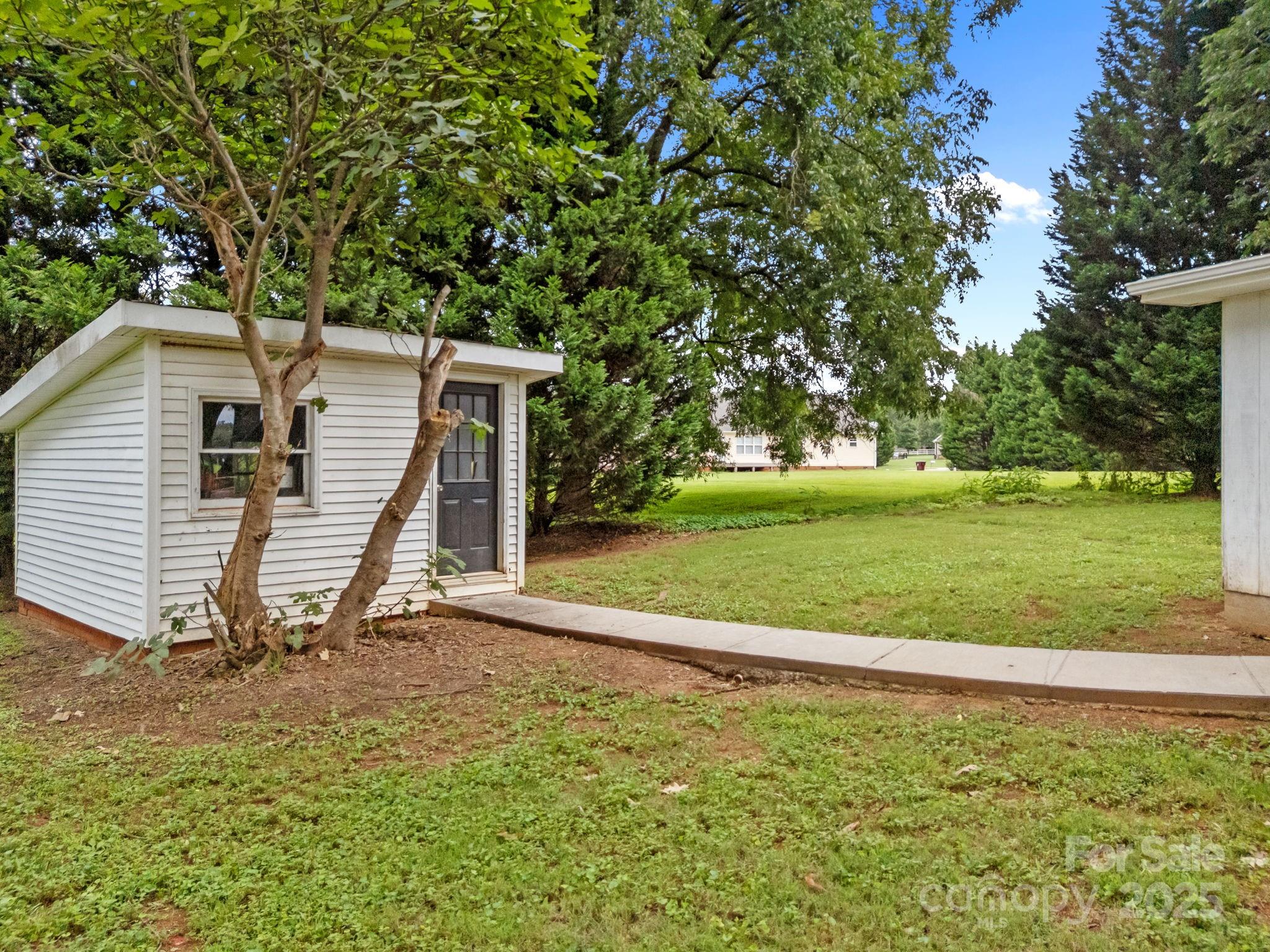 8900 Old Concord Road — Salisbury