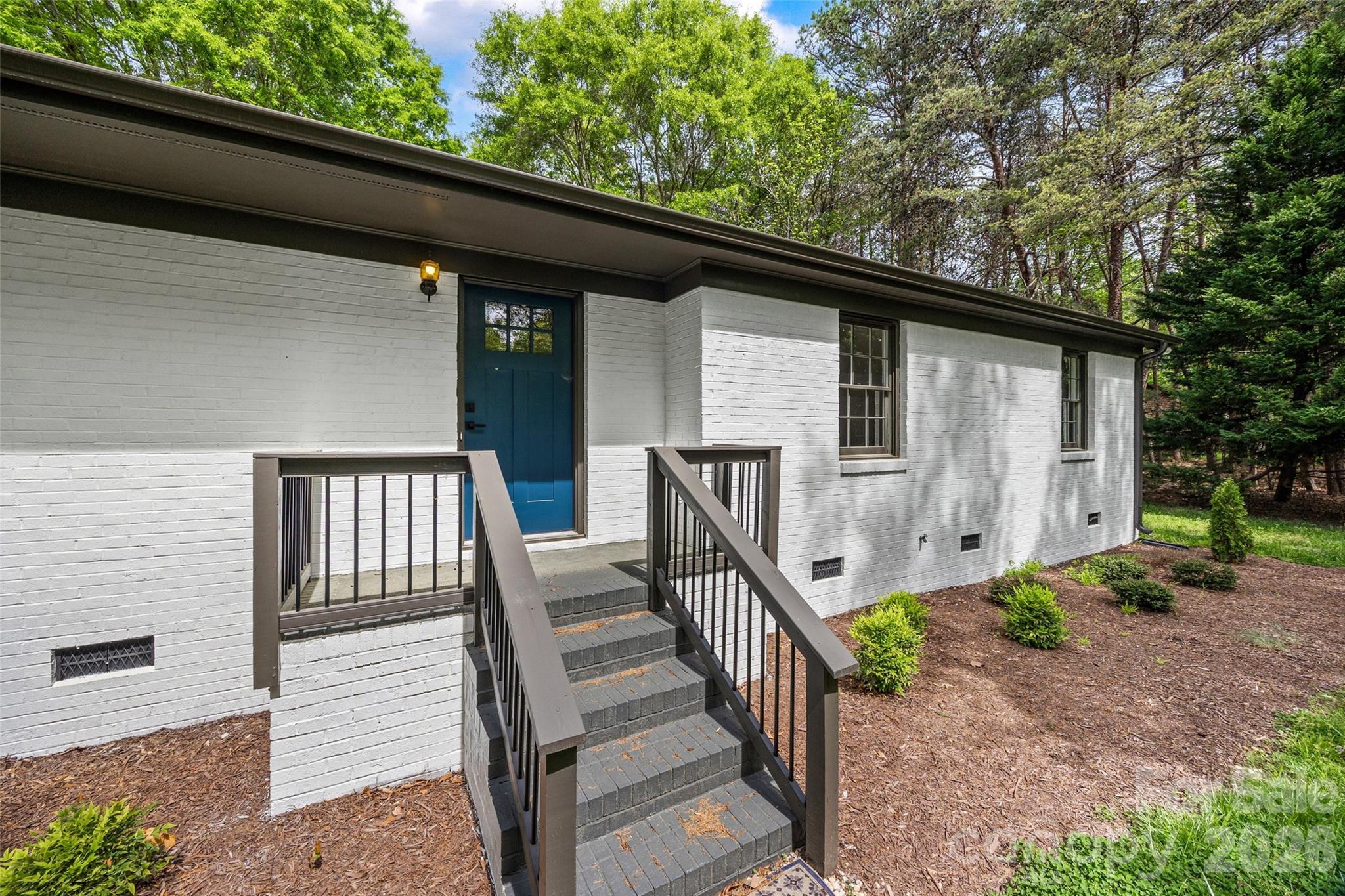 17700 Mckee Road — Charlotte
