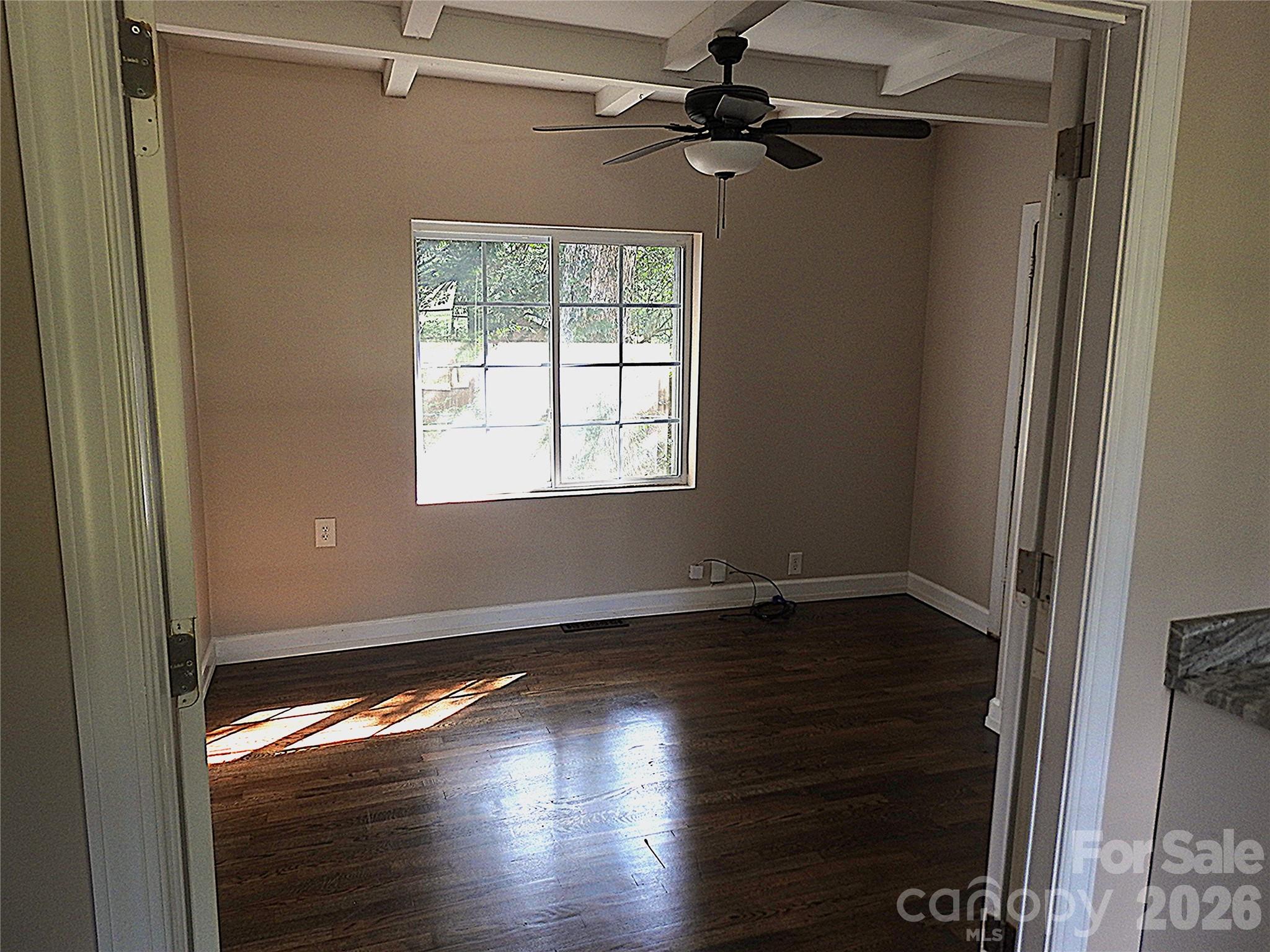 201 Merriman Road — Hendersonville