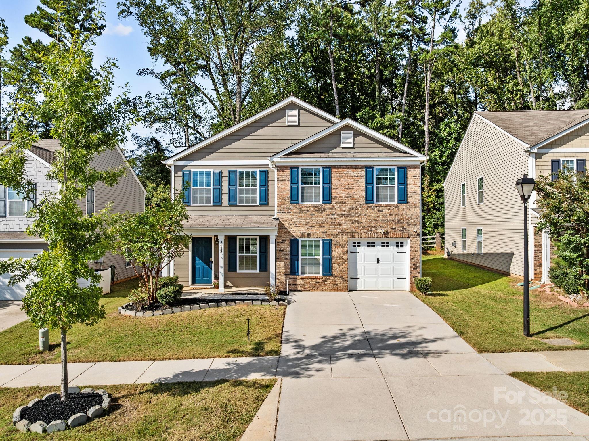 5433 Tumbling Brook Lane — Charlotte