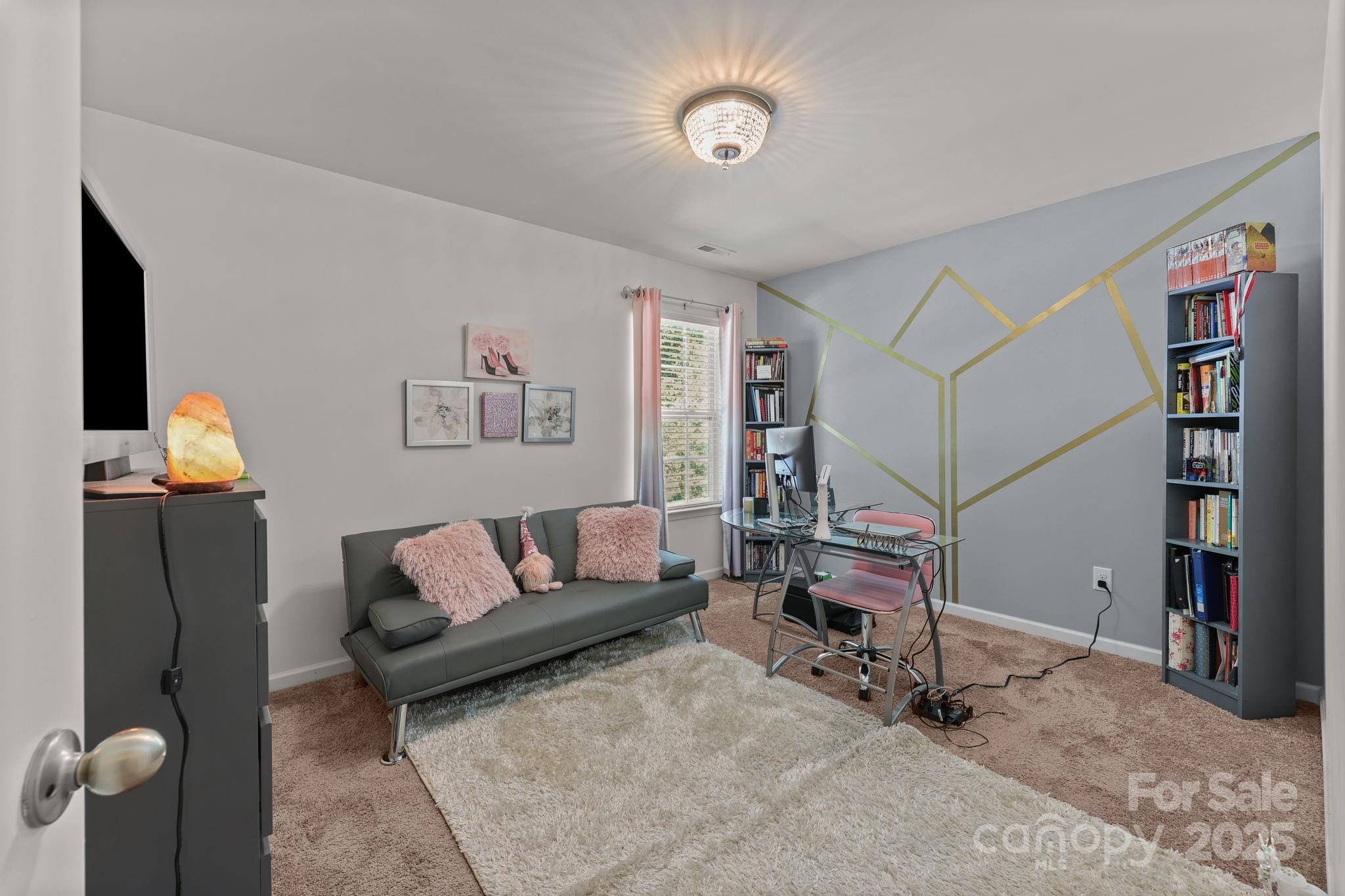 5433 Tumbling Brook Lane — Charlotte