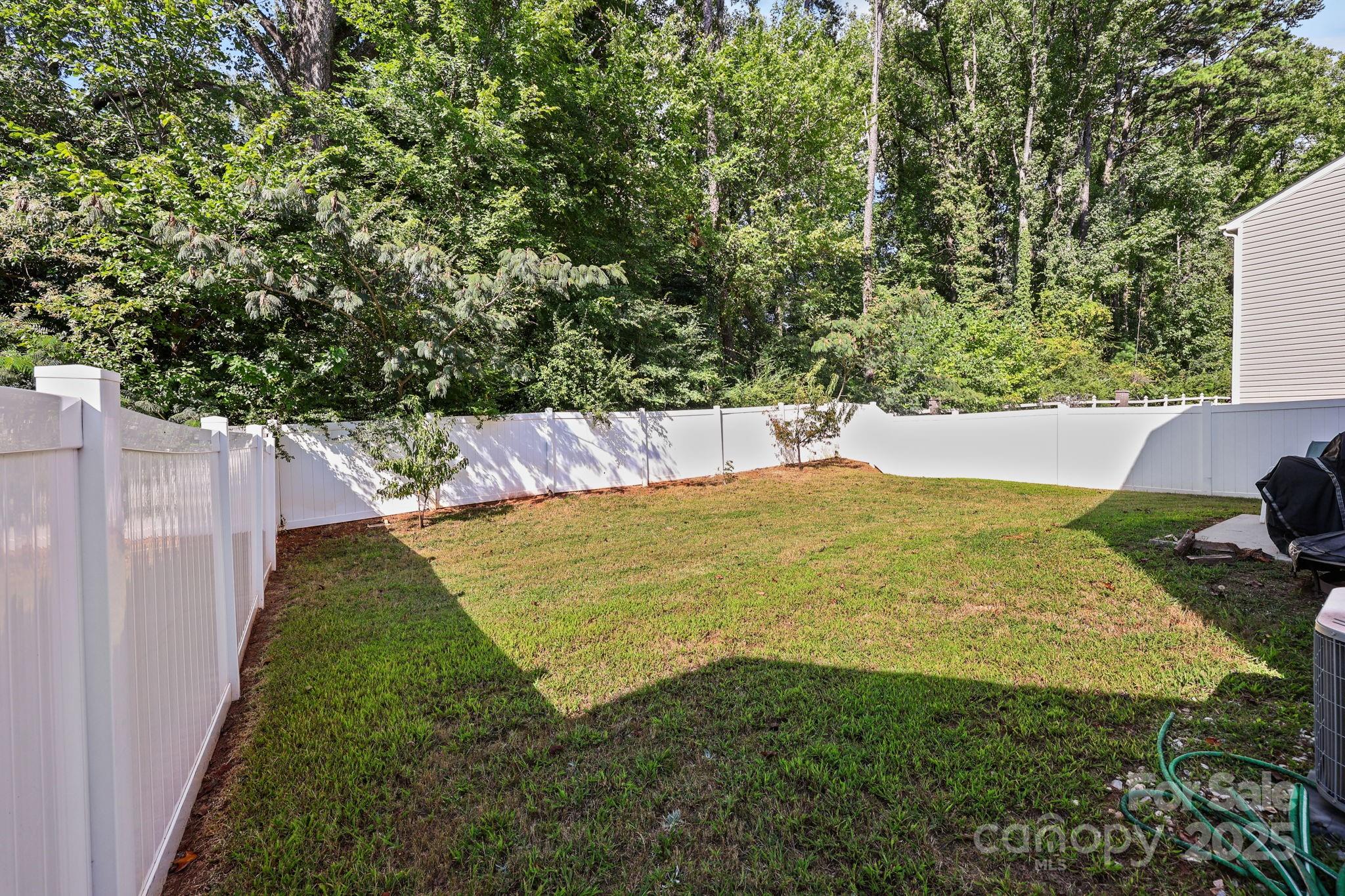 5433 Tumbling Brook Lane — Charlotte
