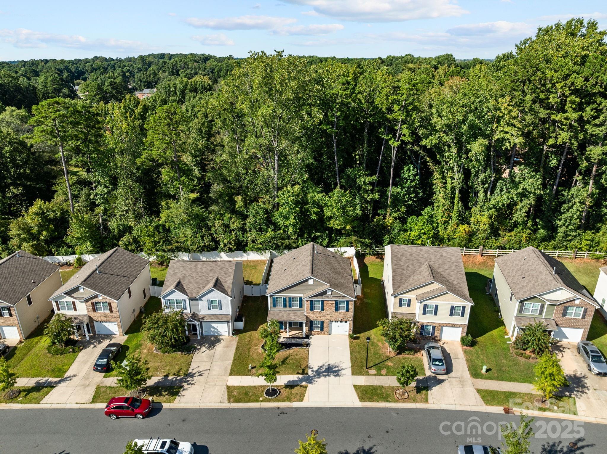 5433 Tumbling Brook Lane — Charlotte