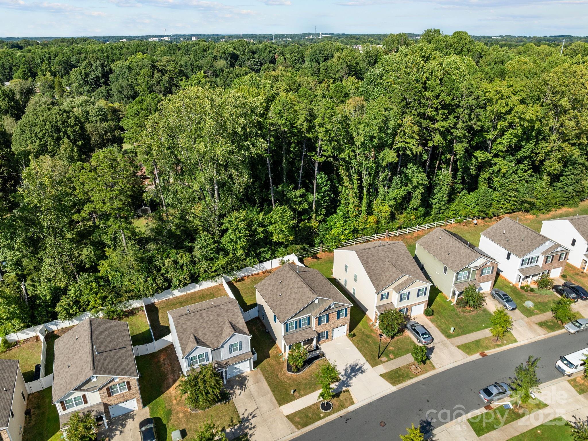 5433 Tumbling Brook Lane — Charlotte