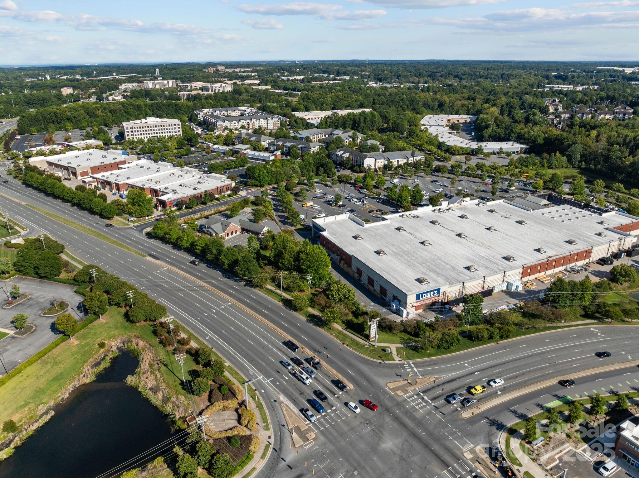 5433 Tumbling Brook Lane — Charlotte