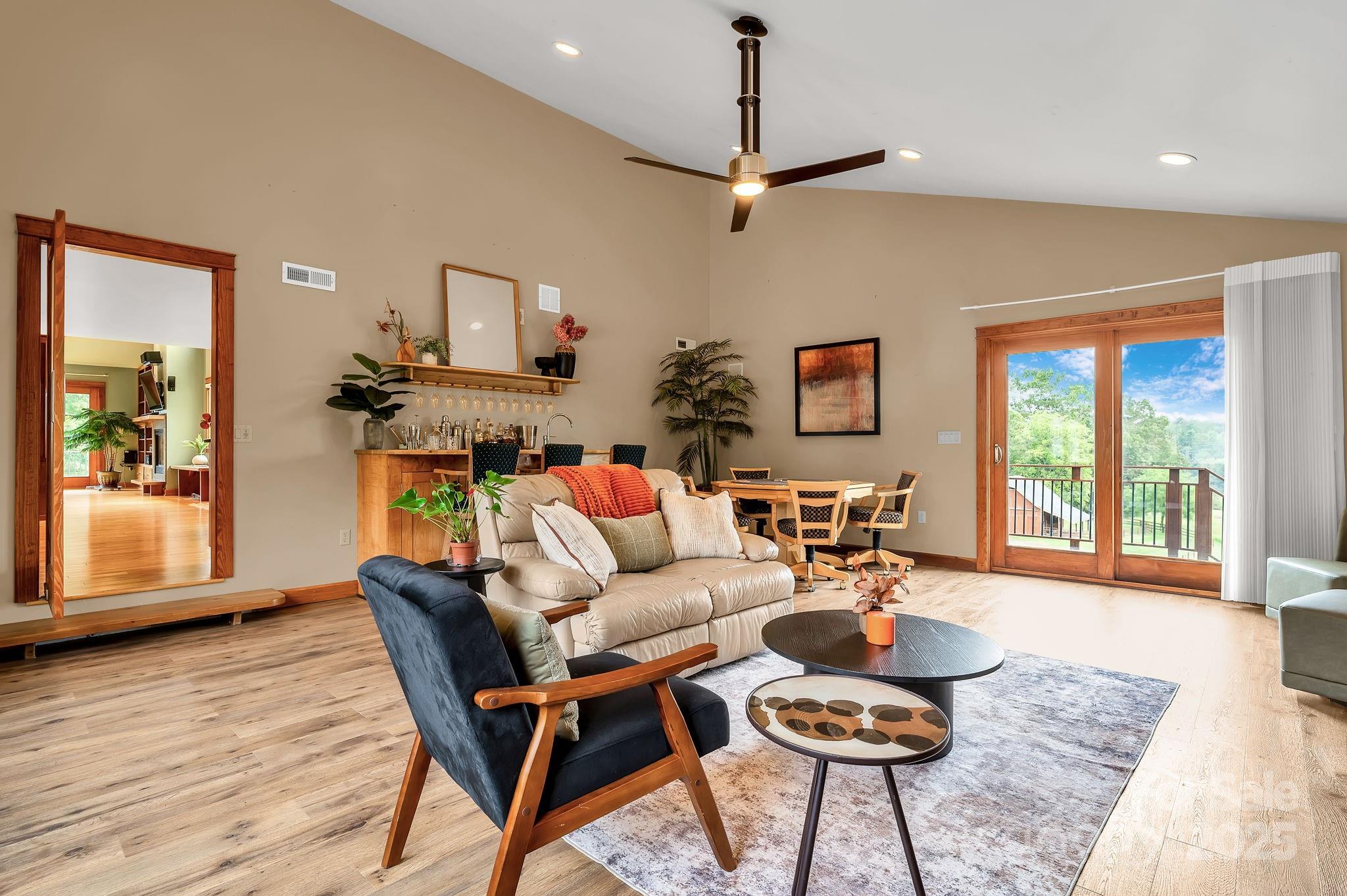 3319 Bull Creek Road — Marshall