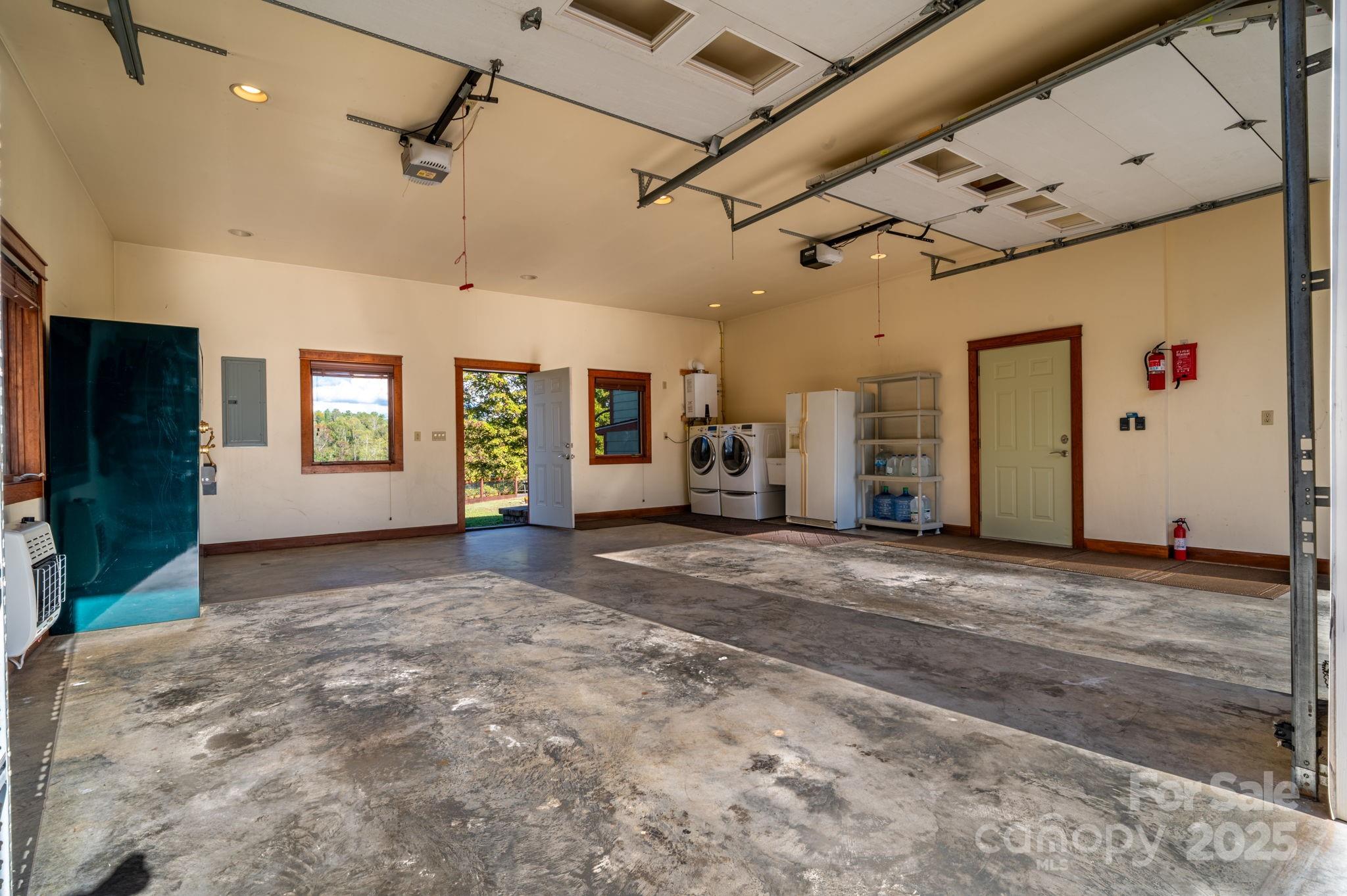 3319 Bull Creek Road — Marshall