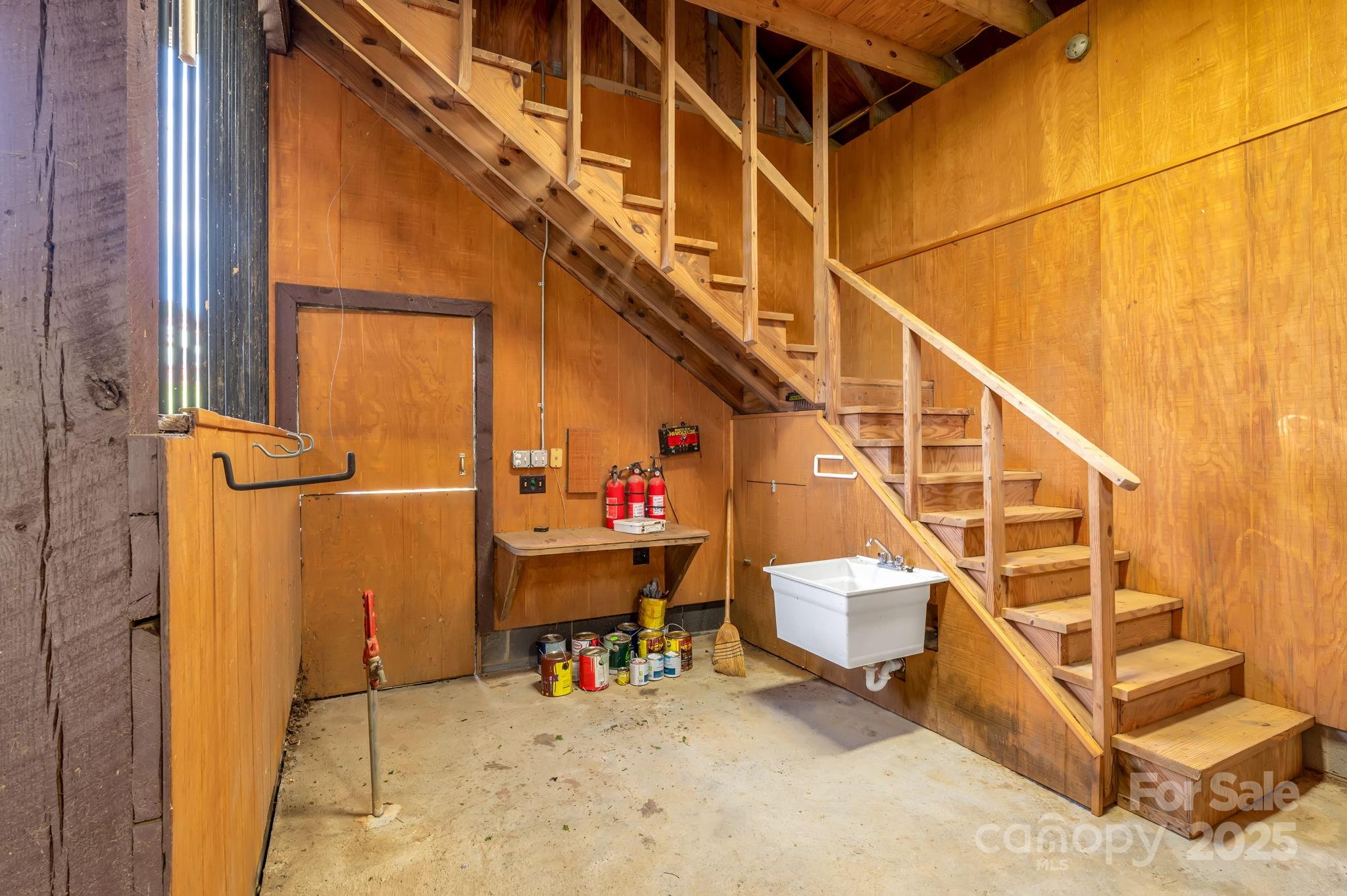 3319 Bull Creek Road — Marshall