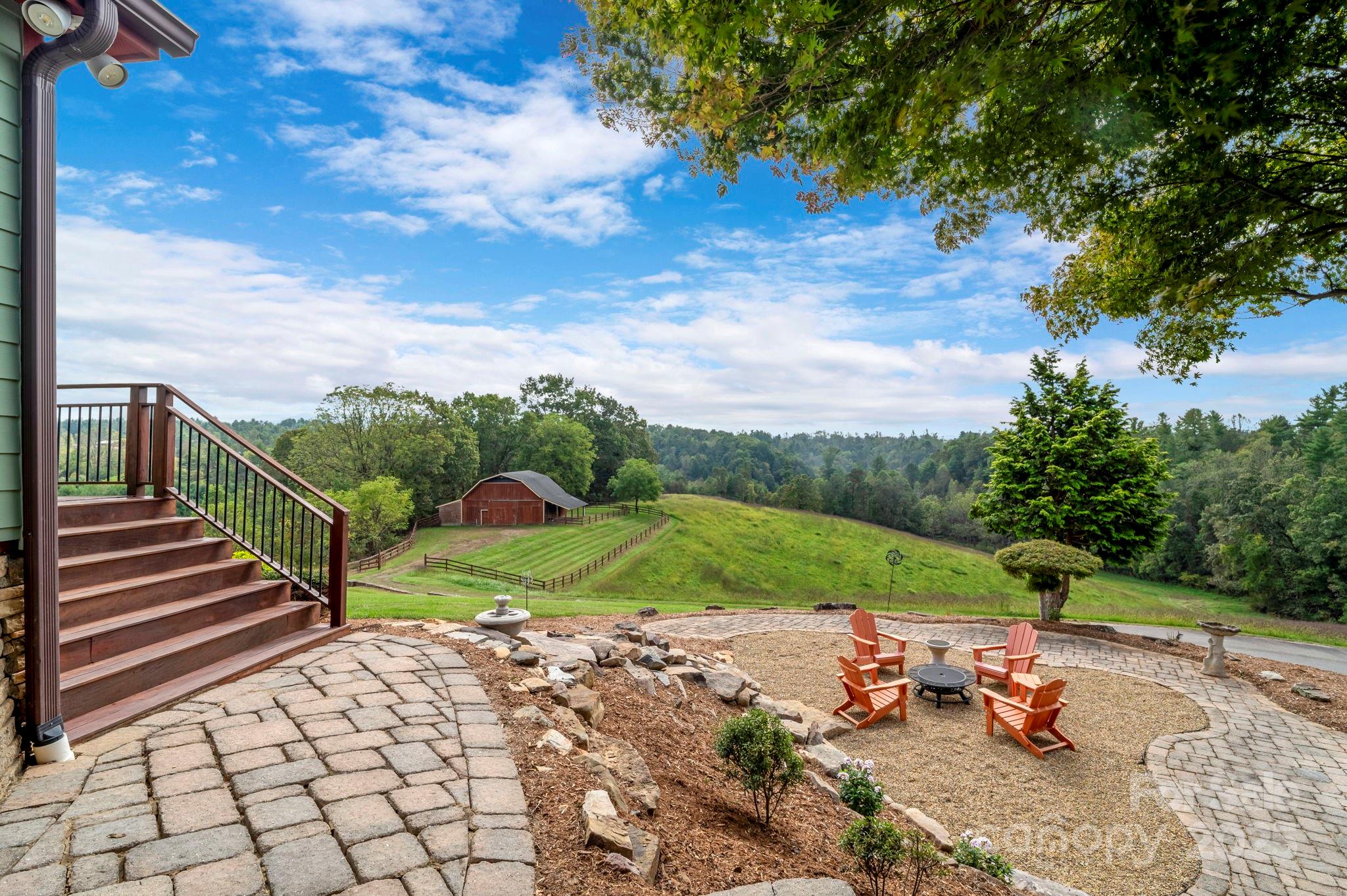 3319 Bull Creek Road — Marshall