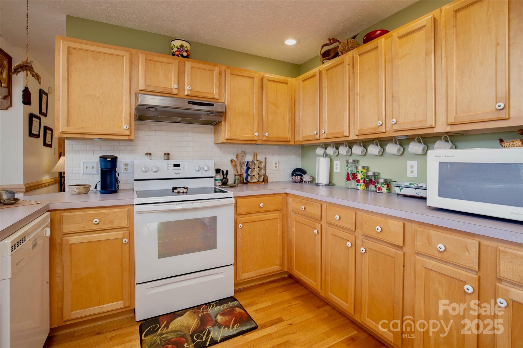 807 Pine Tree Road — Spruce Pine