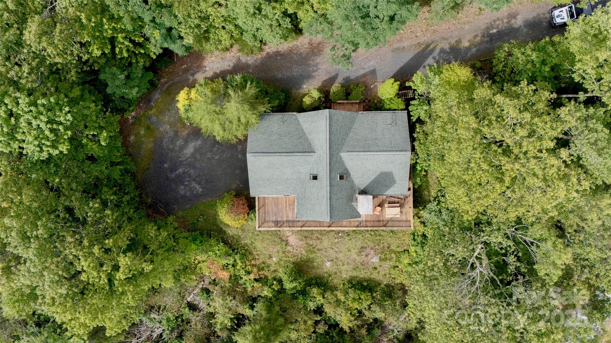 807 Pine Tree Road — Spruce Pine
