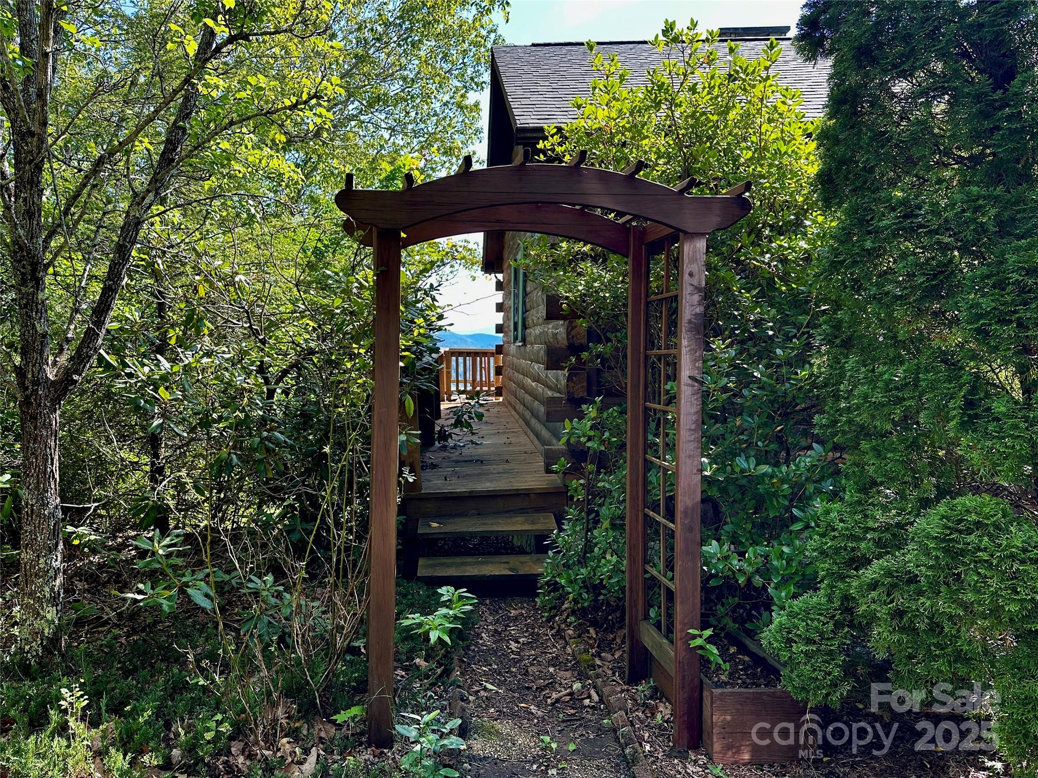 807 Pine Tree Road — Spruce Pine