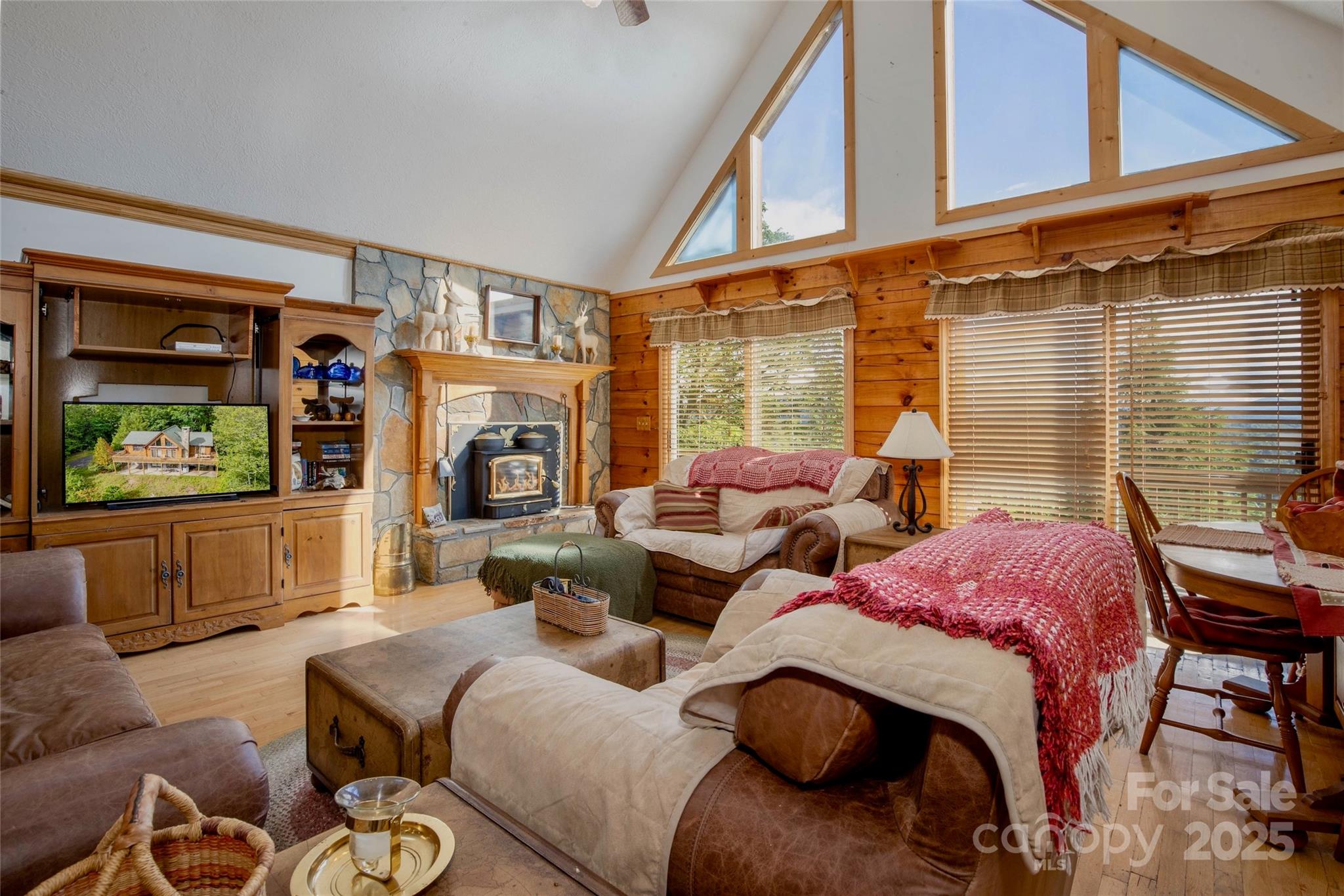 807 Pine Tree Road — Spruce Pine