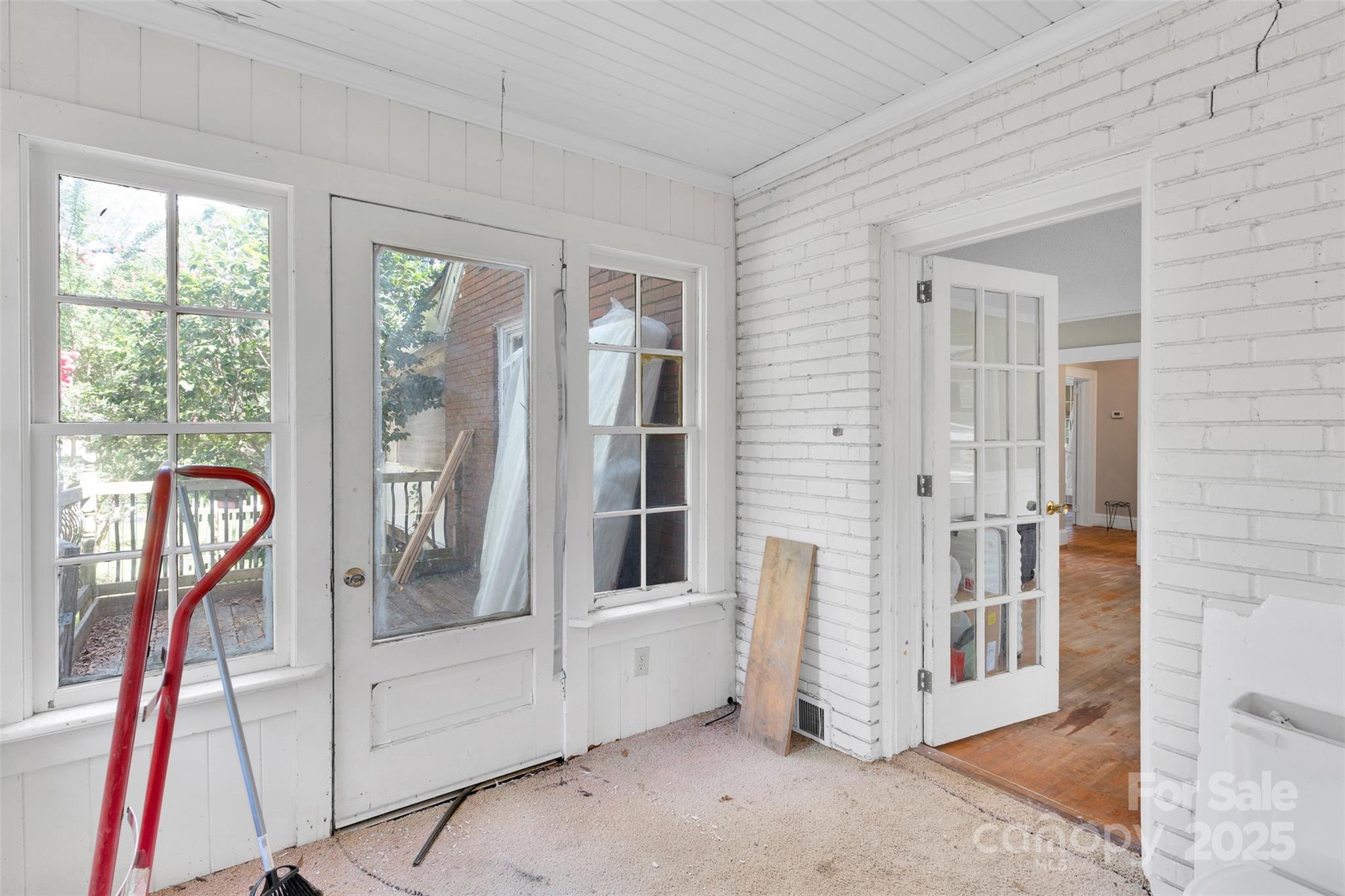409 Gold Street — Shelby