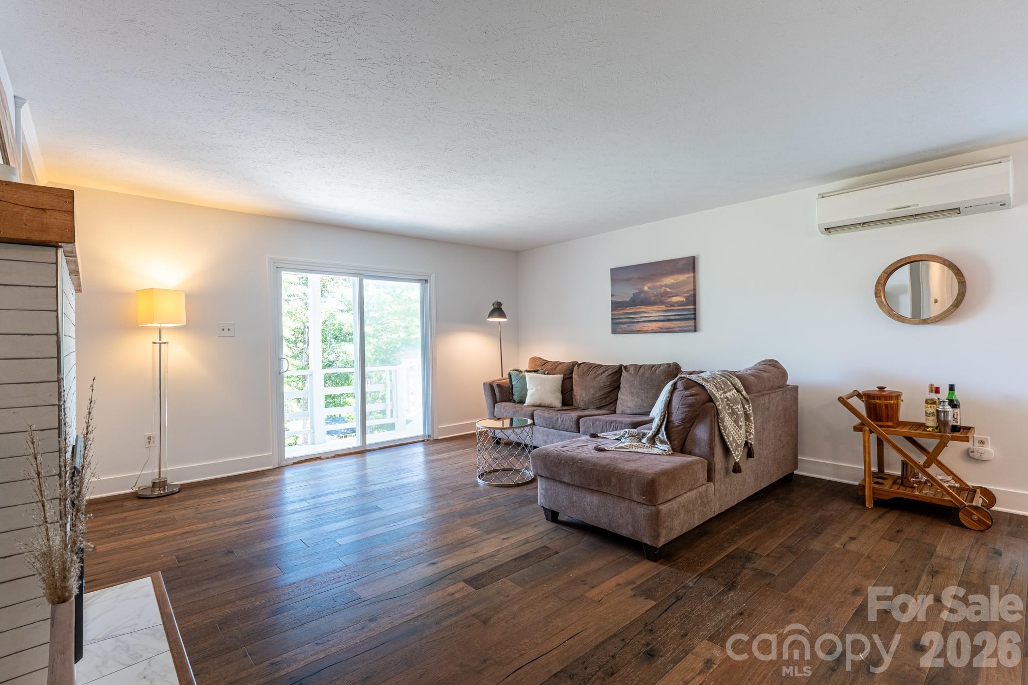 50 Springwood Drive — Asheville