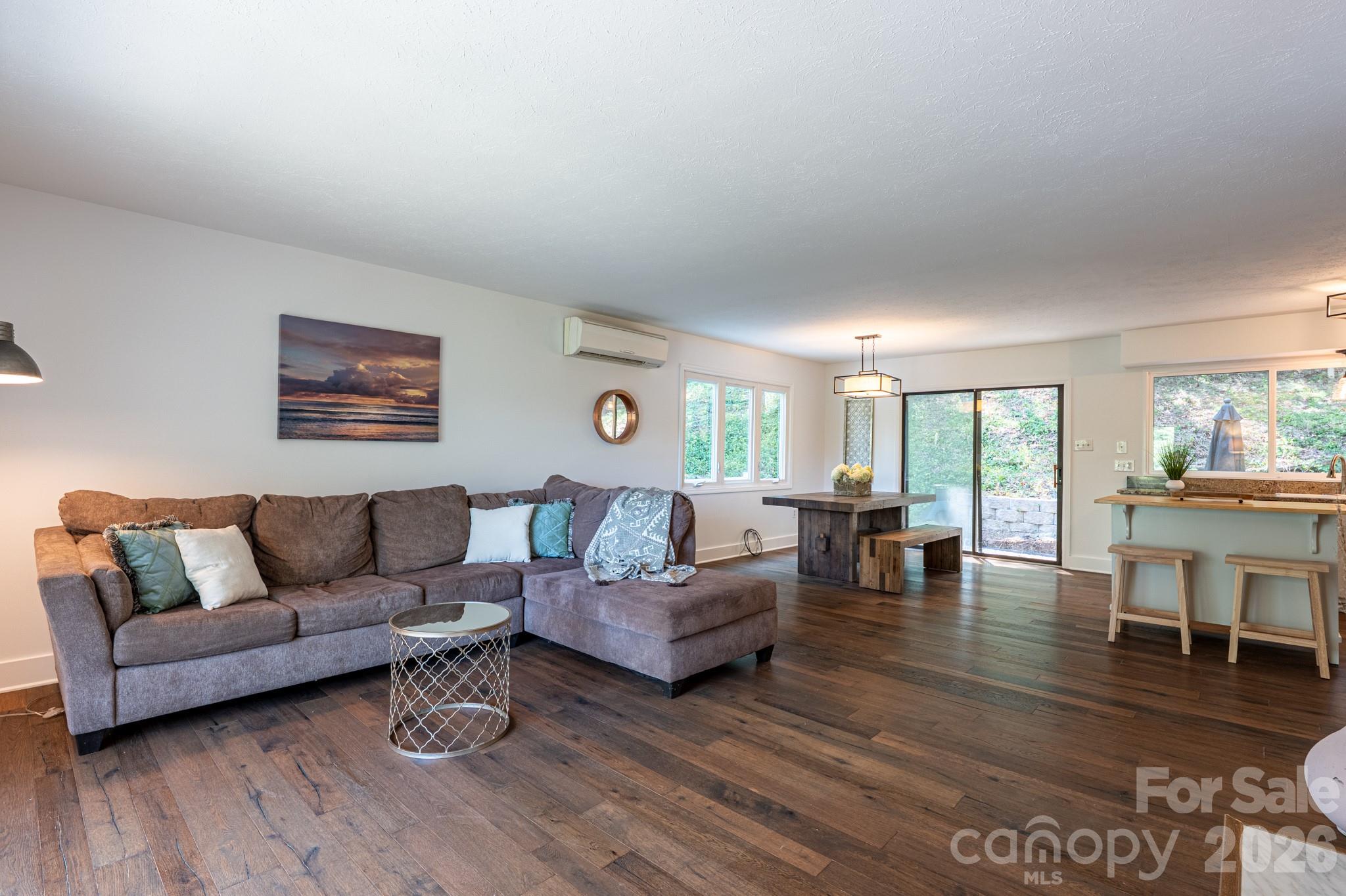 50 Springwood Drive — Asheville