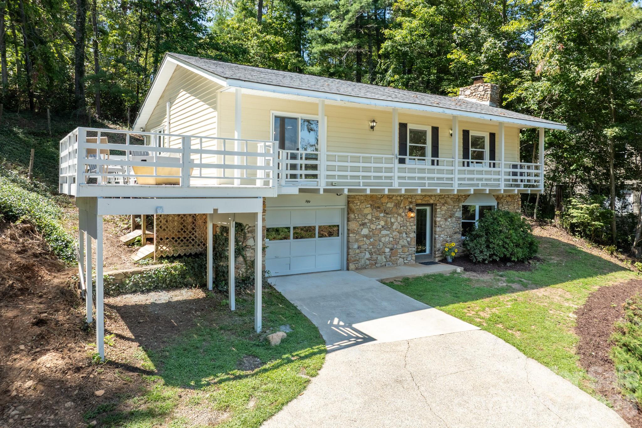 50 Springwood Drive — Asheville
